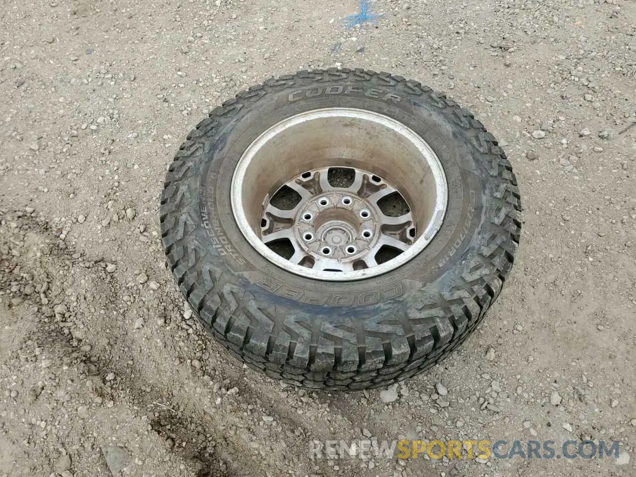 12 fotografías del automóvil dañado 3C6UR5HJ2LG121234 RAM 2500 2020
