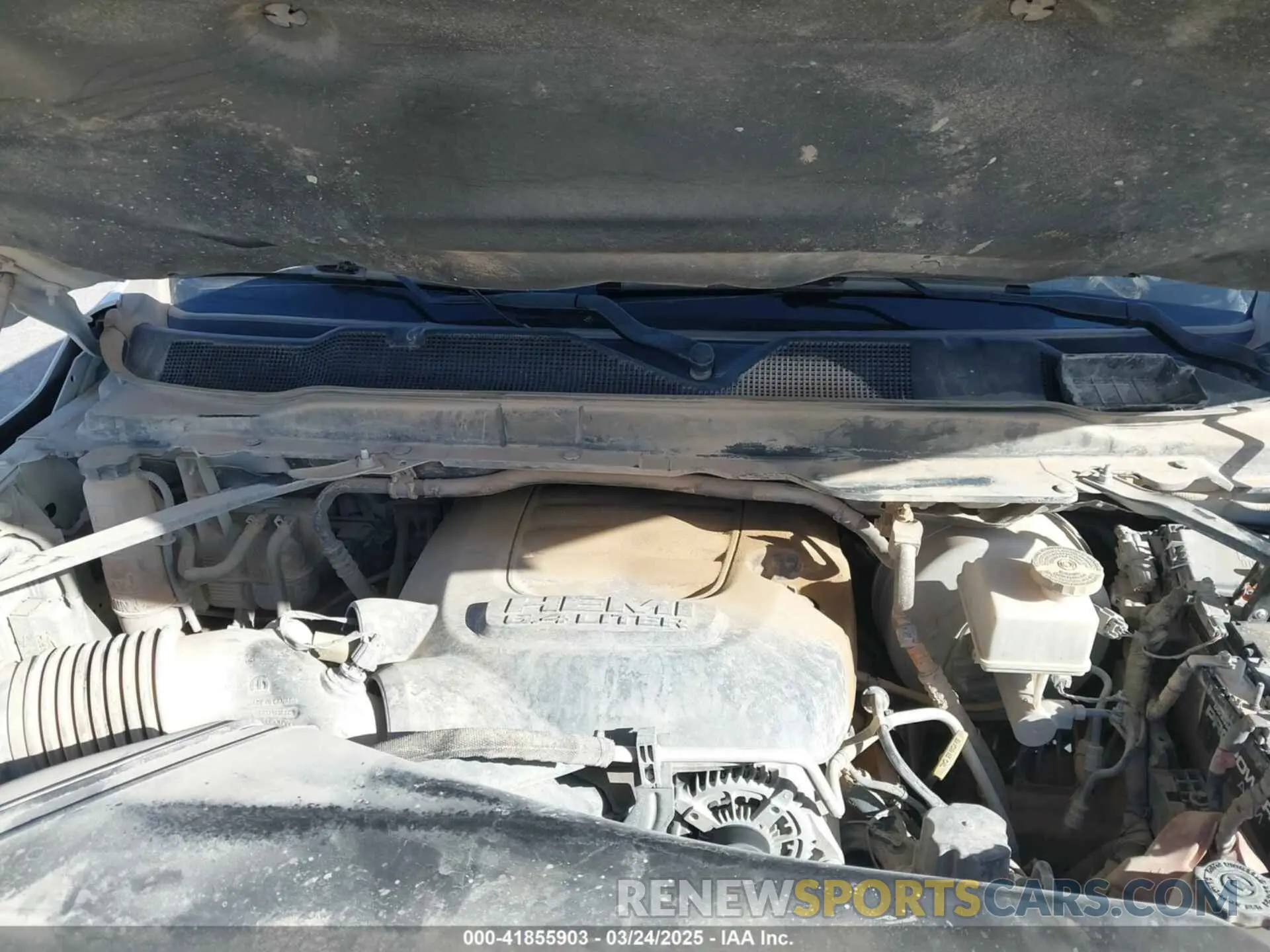 10 fotografías del automóvil dañado 3C6UR5HJ9LG276119 RAM 2500 2020