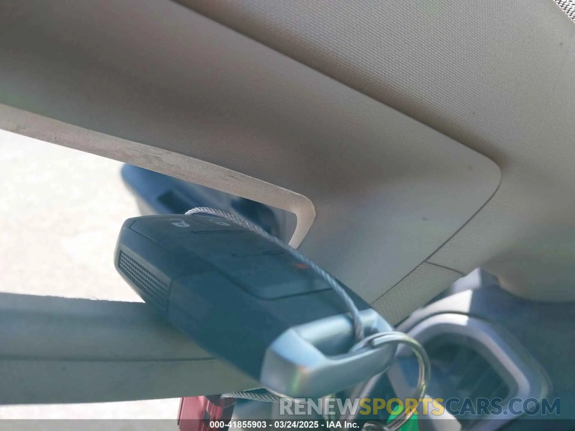 11 fotografías del automóvil dañado 3C6UR5HJ9LG276119 RAM 2500 2020
