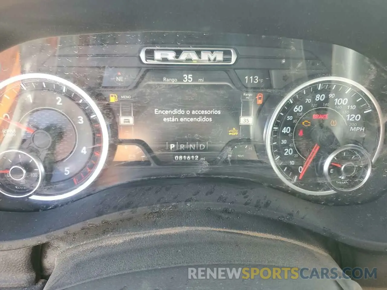 9 fotografías del automóvil dañado 3C6UR5NL2LG179740 RAM 2500 2020