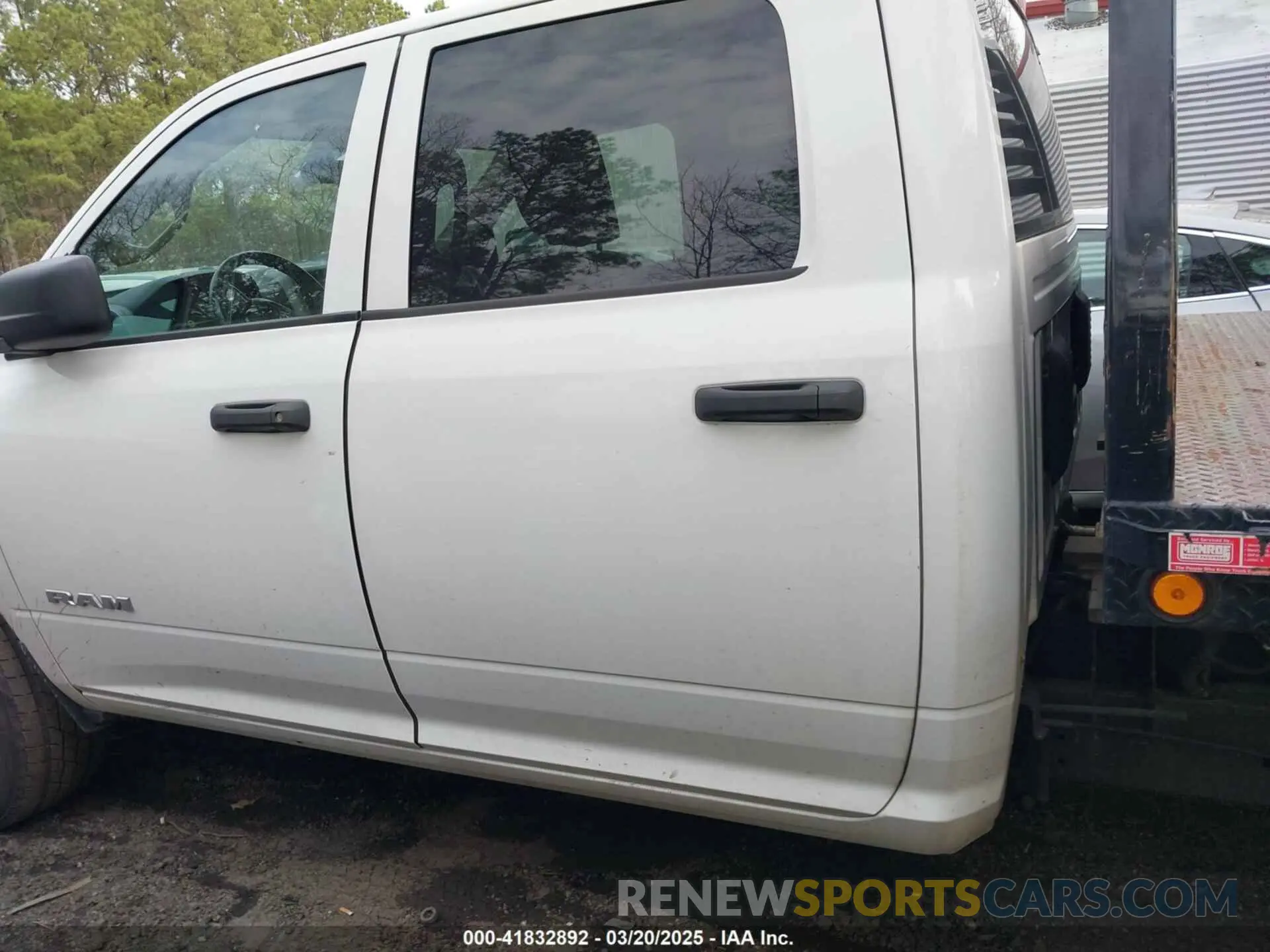 14 fotografías del automóvil dañado 3C7WR4HJXLG201931 RAM 2500 2020
