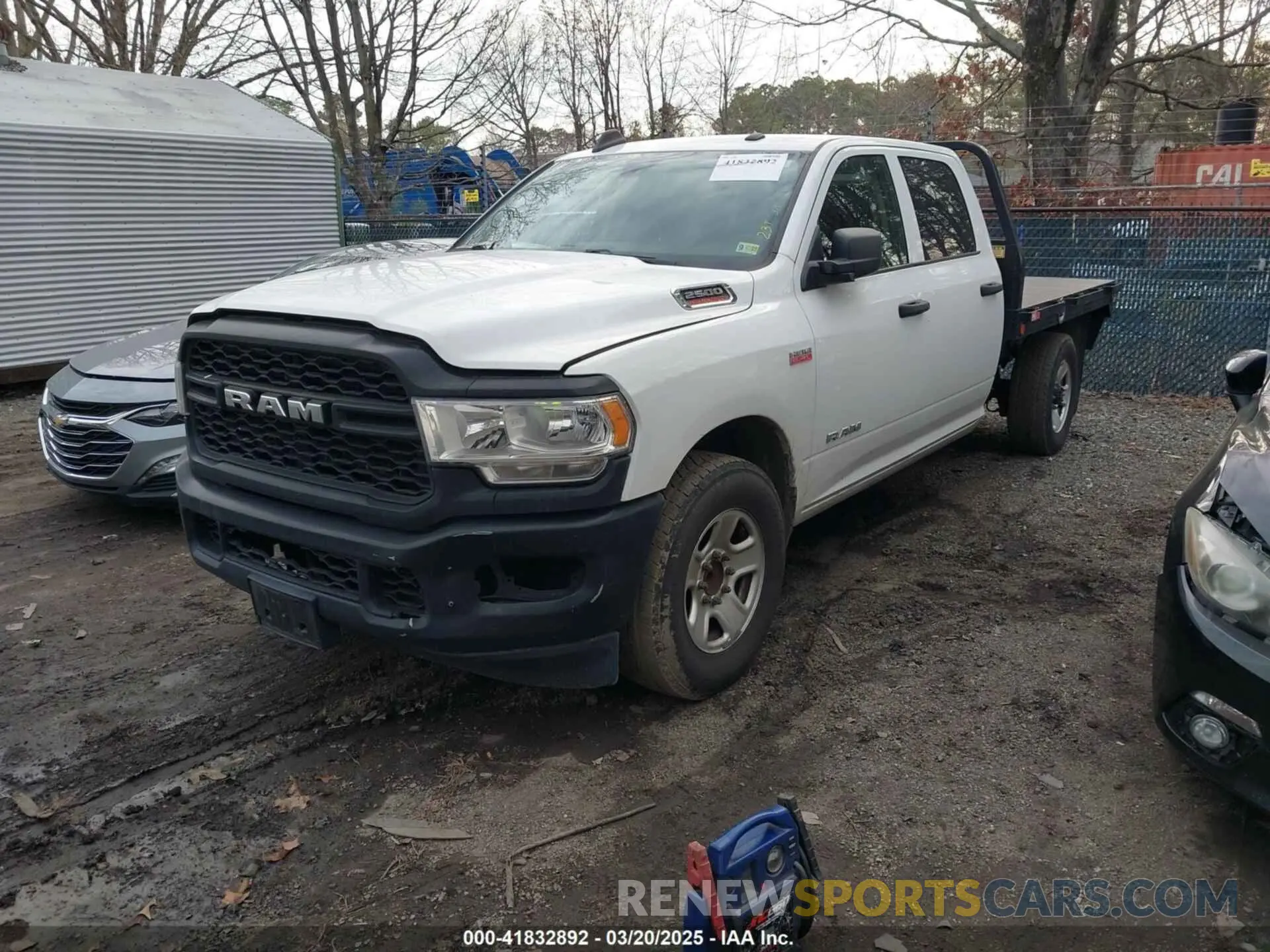2 fotografías del automóvil dañado 3C7WR4HJXLG201931 RAM 2500 2020