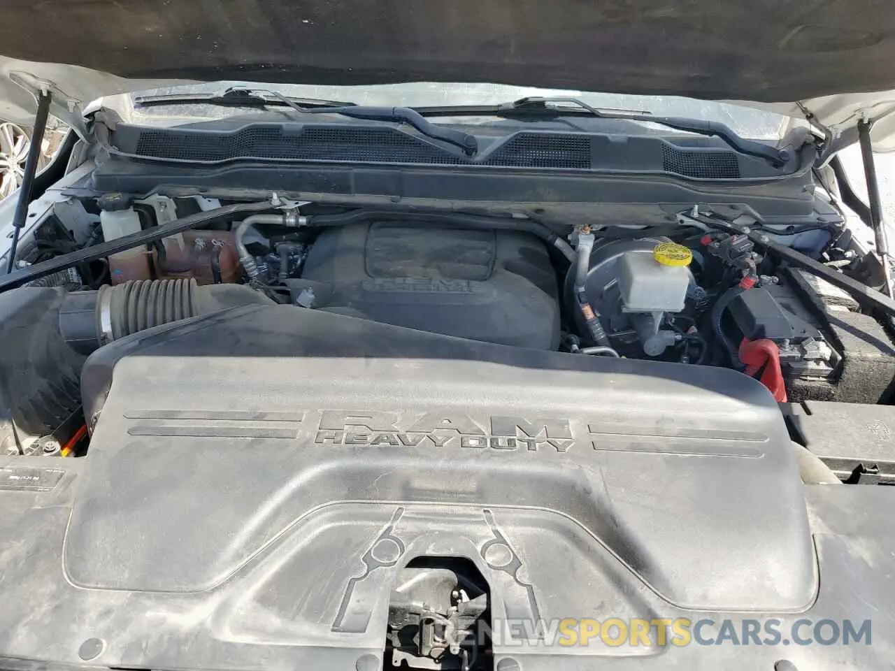 11 fotografías del automóvil dañado 3C6MR4AJ6MG554142 RAM 2500 2021