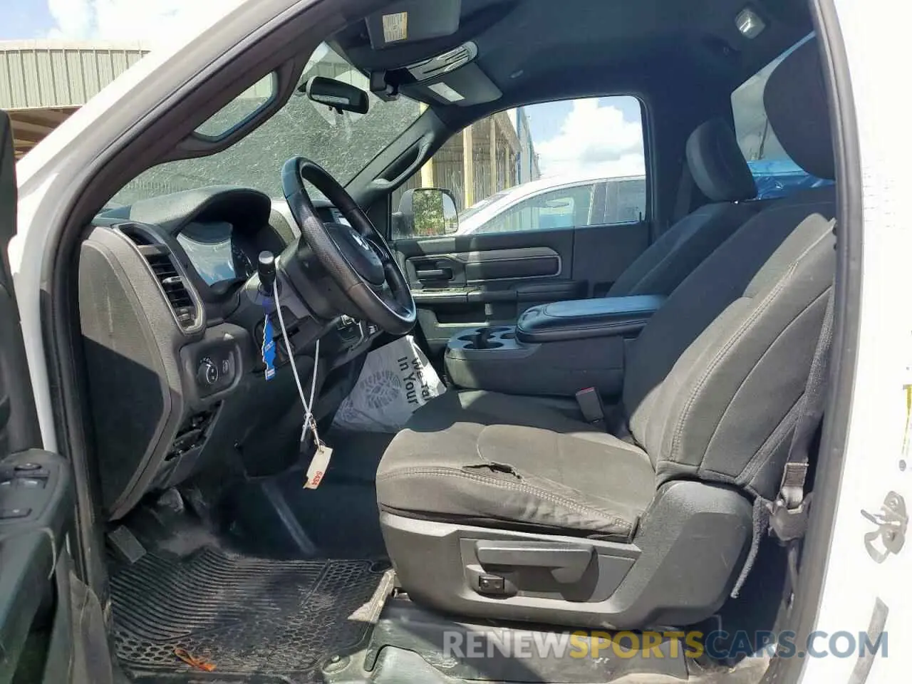 7 fotografías del automóvil dañado 3C6MR4AJ6MG554142 RAM 2500 2021
