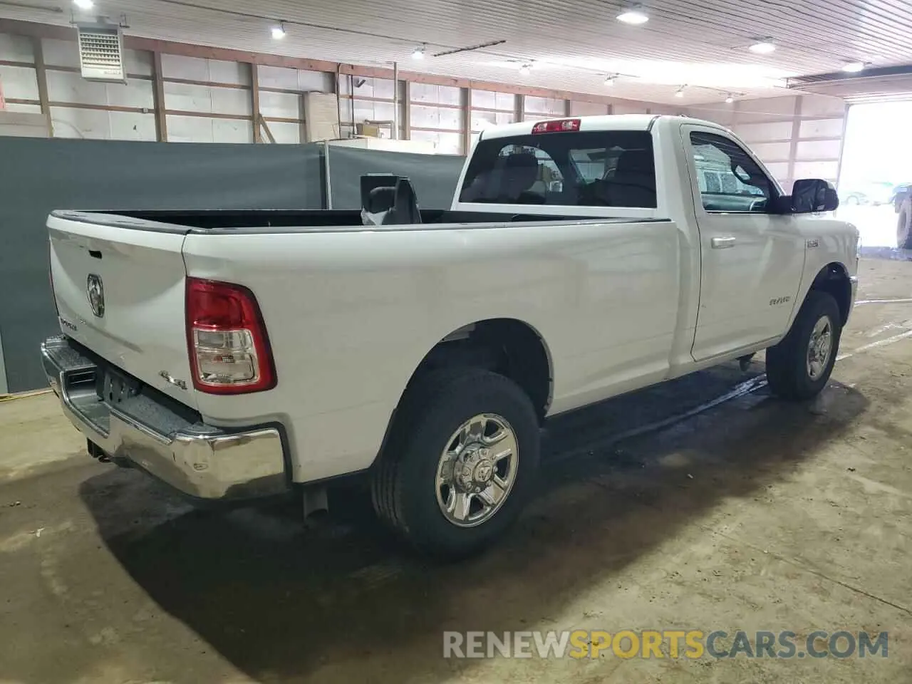3 fotografías del automóvil dañado 3C6MR5BJXMG676829 RAM 2500 2021