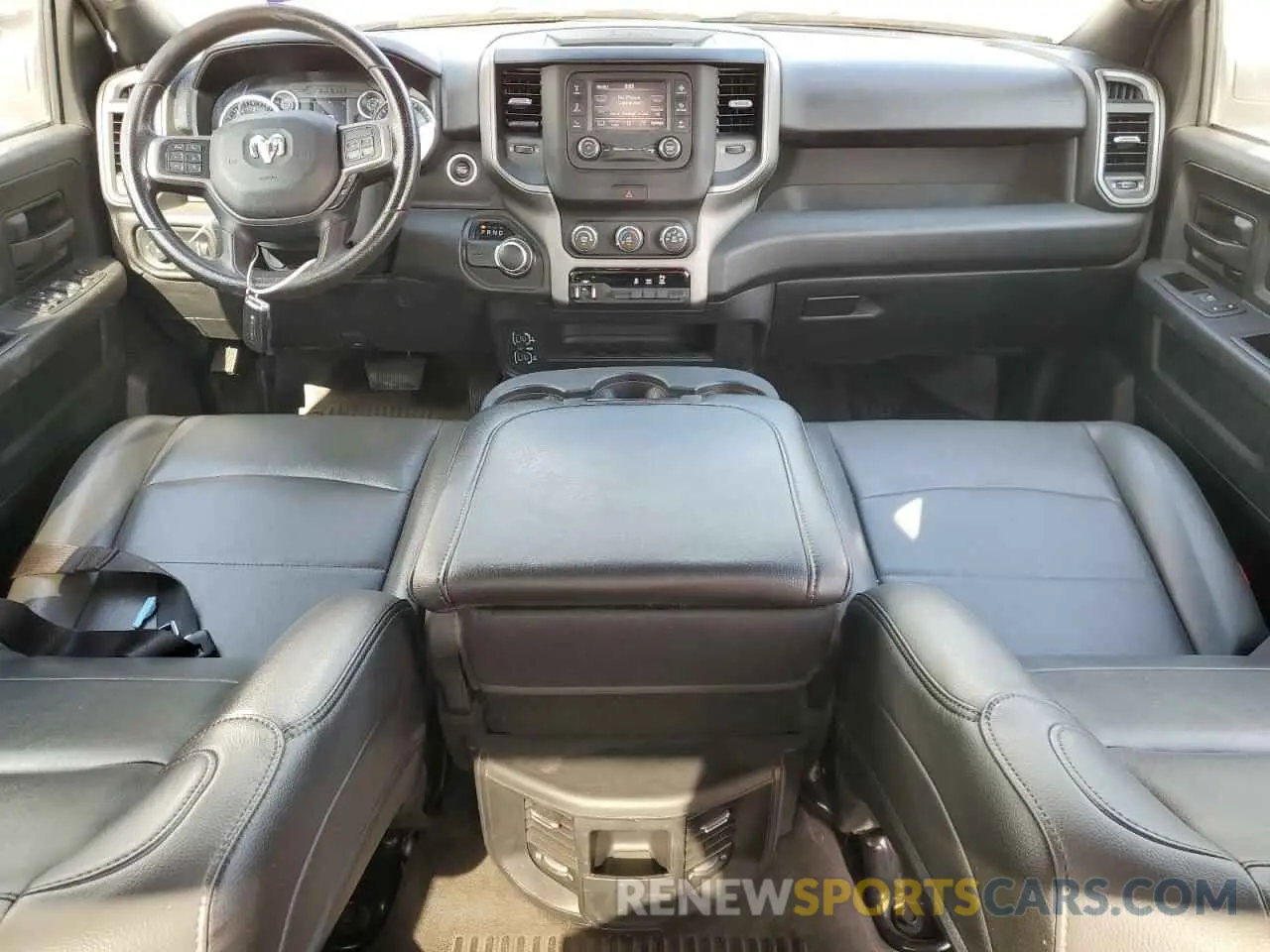 8 fotografías del automóvil dañado 3C6UR4HJ6MG501060 RAM 2500 2021