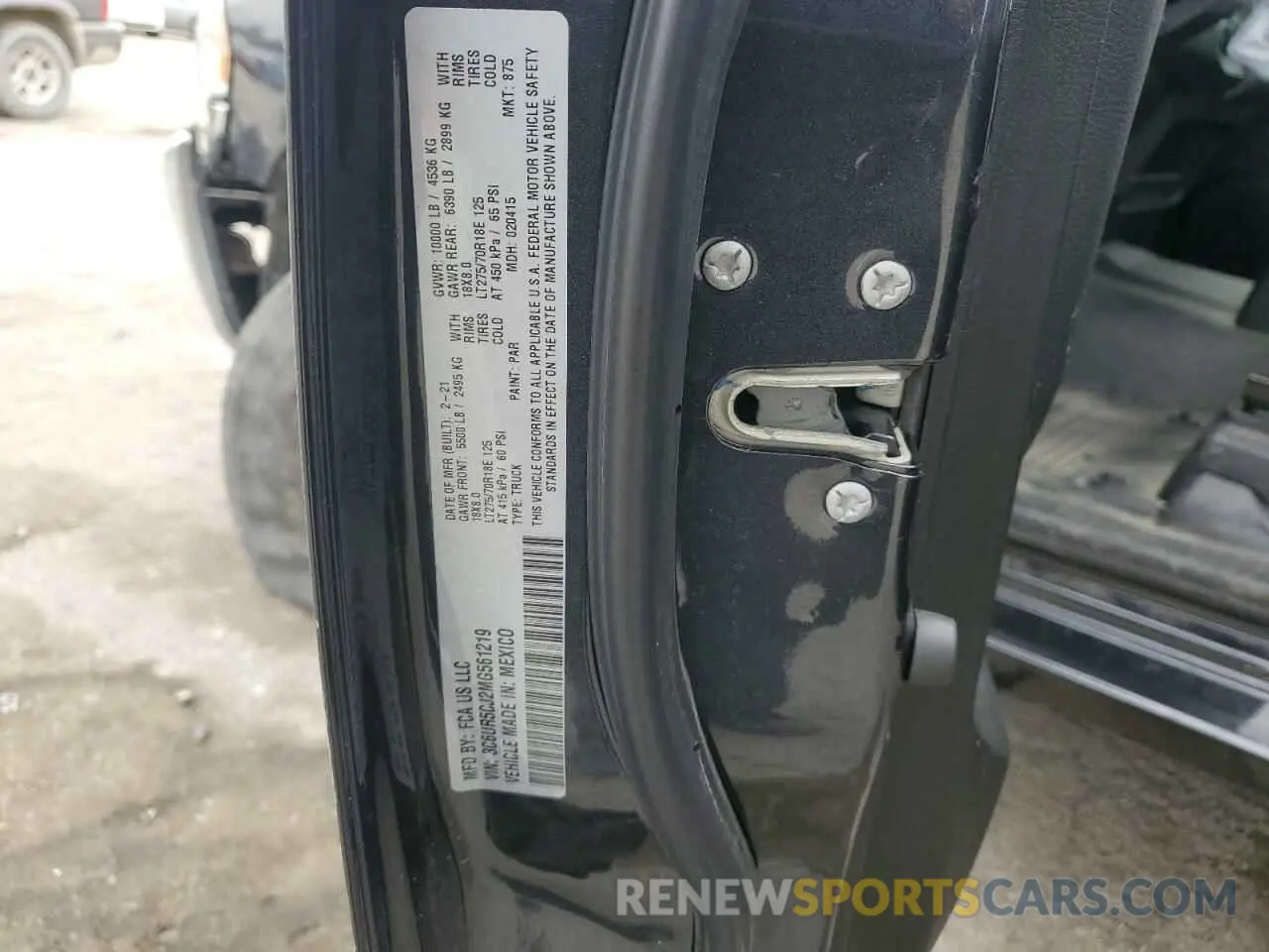 12 fotografías del automóvil dañado 3C6UR5CJ2MG561219 RAM 2500 2021