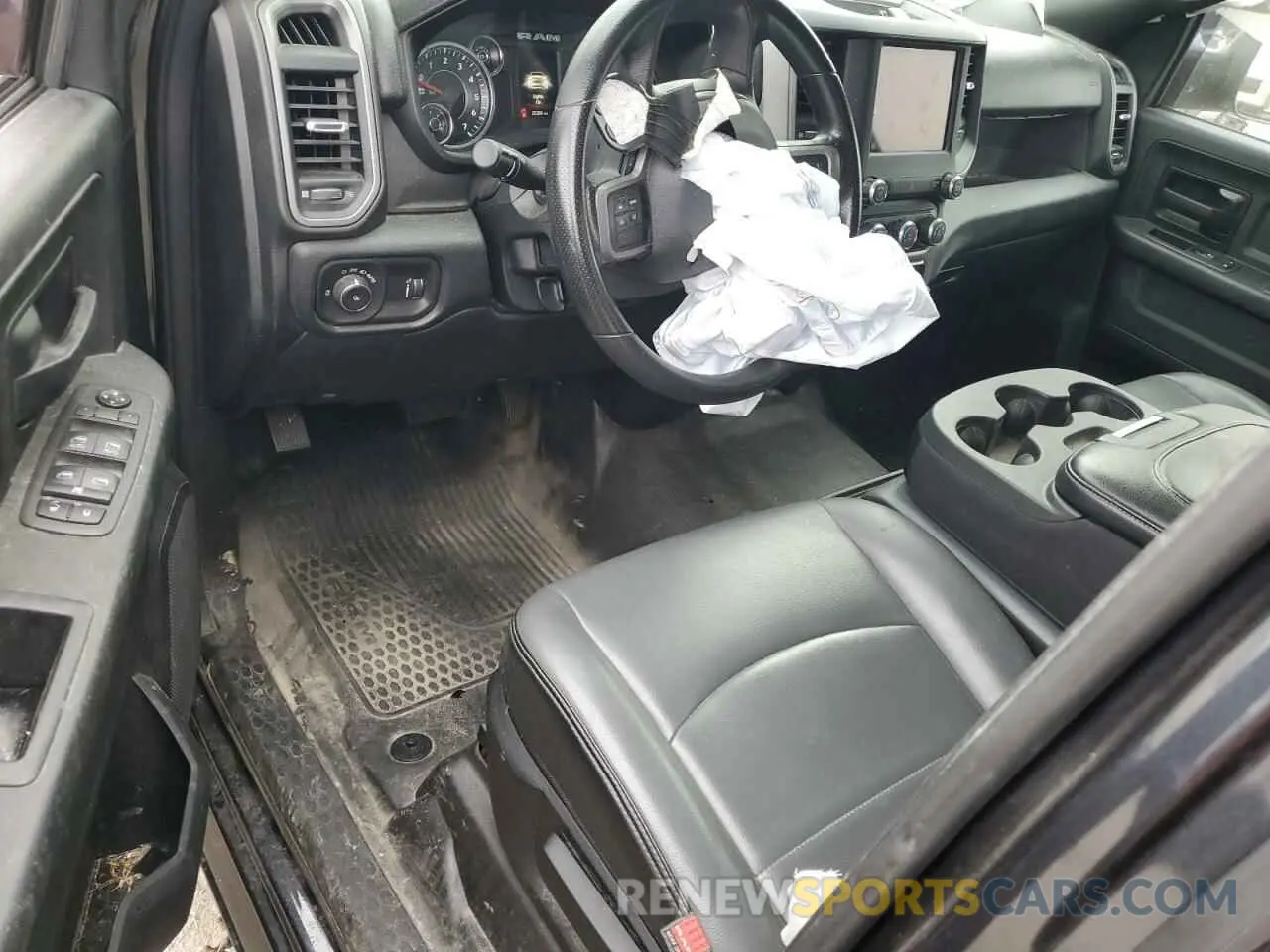 8 fotografías del automóvil dañado 3C6UR5CJ2MG561219 RAM 2500 2021