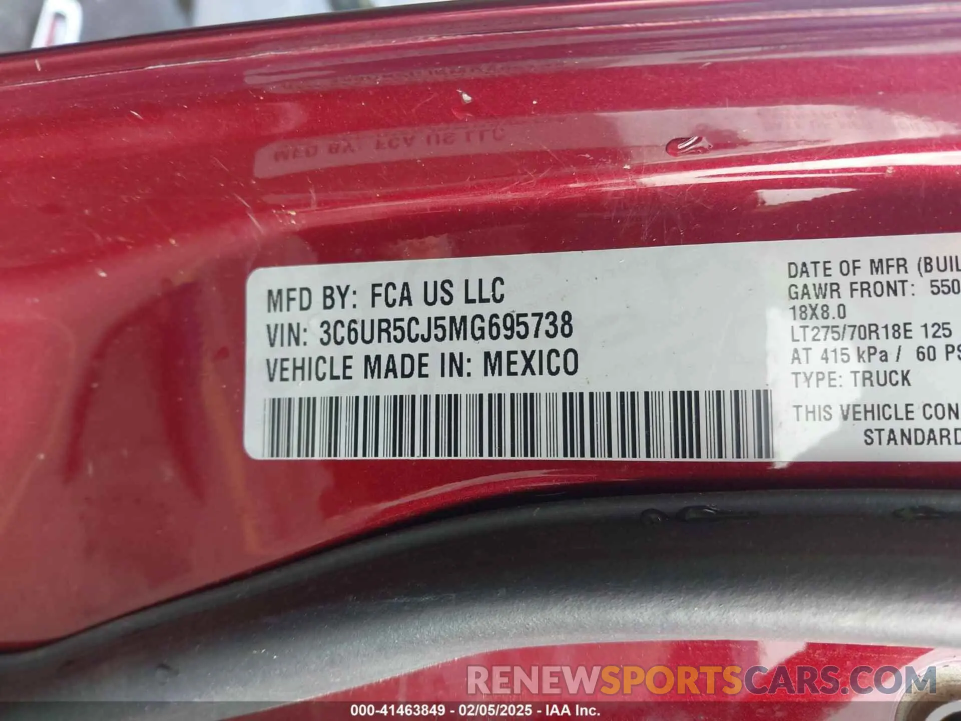 9 fotografías del automóvil dañado 3C6UR5CJ5MG695738 RAM 2500 2021