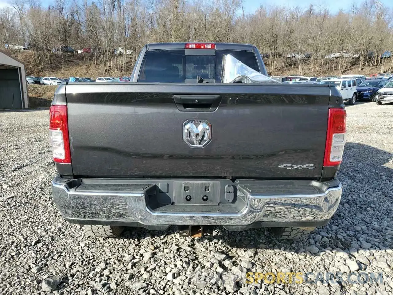 6 fotografías del automóvil dañado 3C6UR5CJ6MG659413 RAM 2500 2021