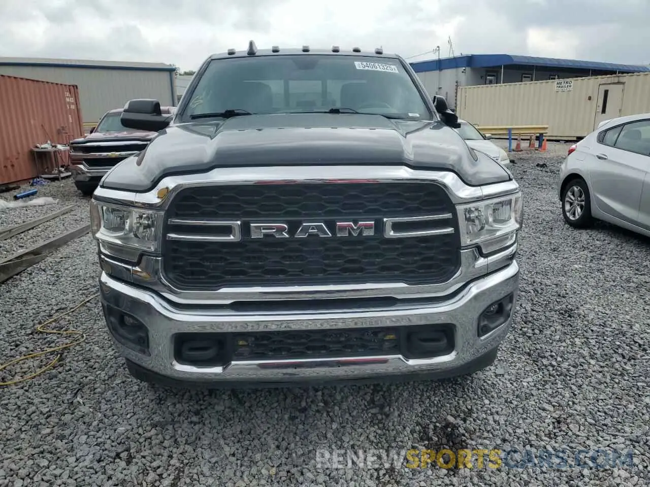 5 fotografías del automóvil dañado 3C6UR5CJ6MG695991 RAM 2500 2021