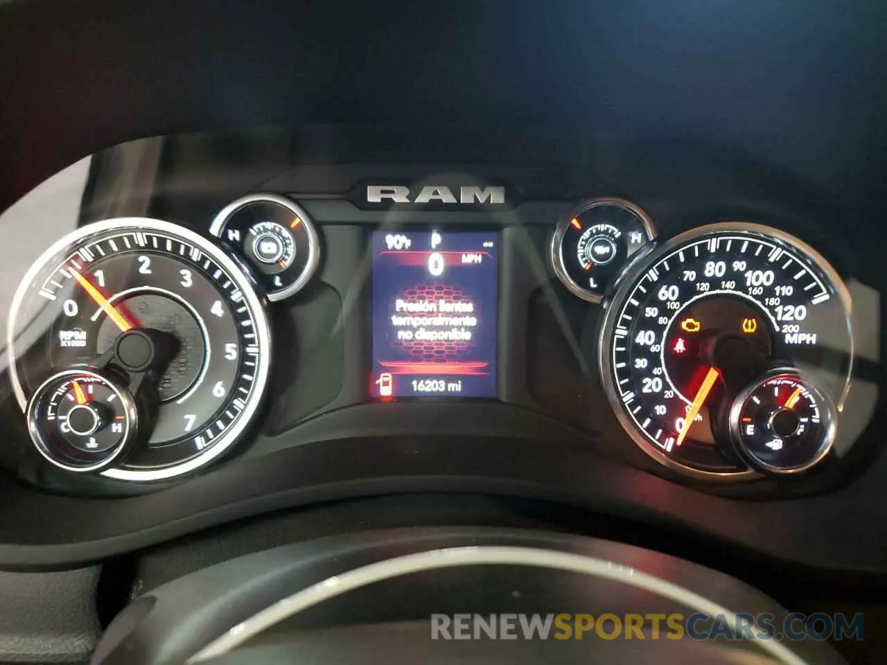 9 fotografías del automóvil dañado 3C6UR5CJ7MG556629 RAM 2500 2021
