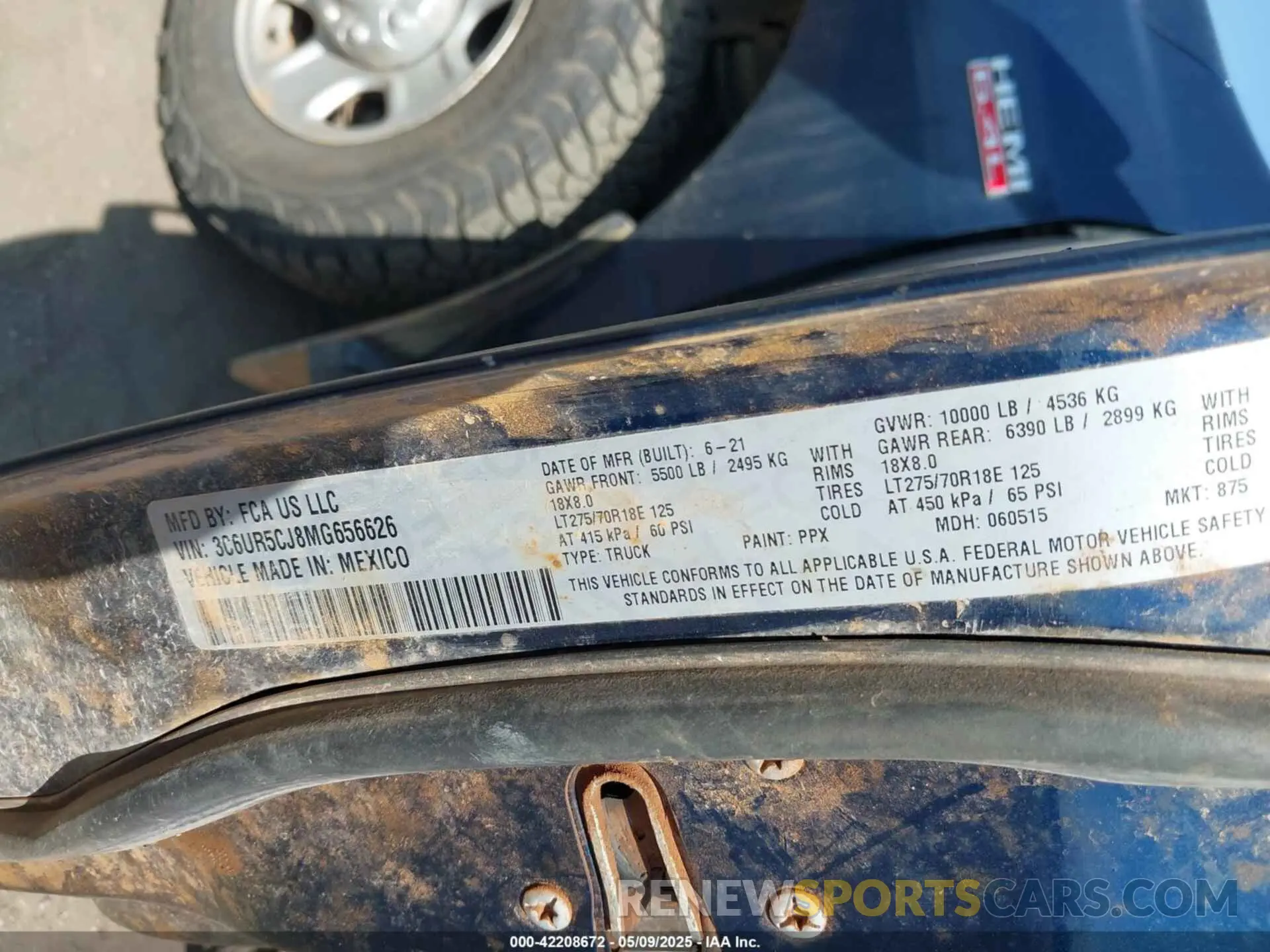 9 fotografías del automóvil dañado 3C6UR5CJ8MG656626 RAM 2500 2021