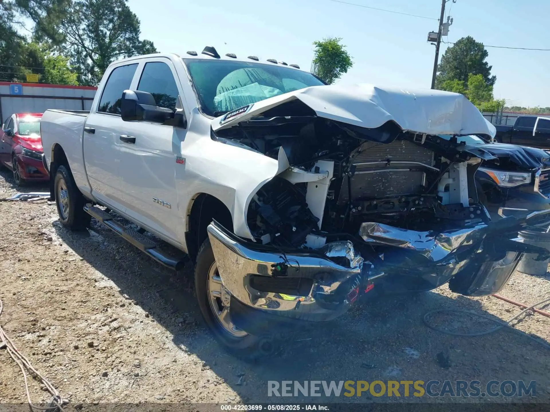1 fotografías del automóvil dañado 3C6UR5CJ9MG641813 RAM 2500 2021