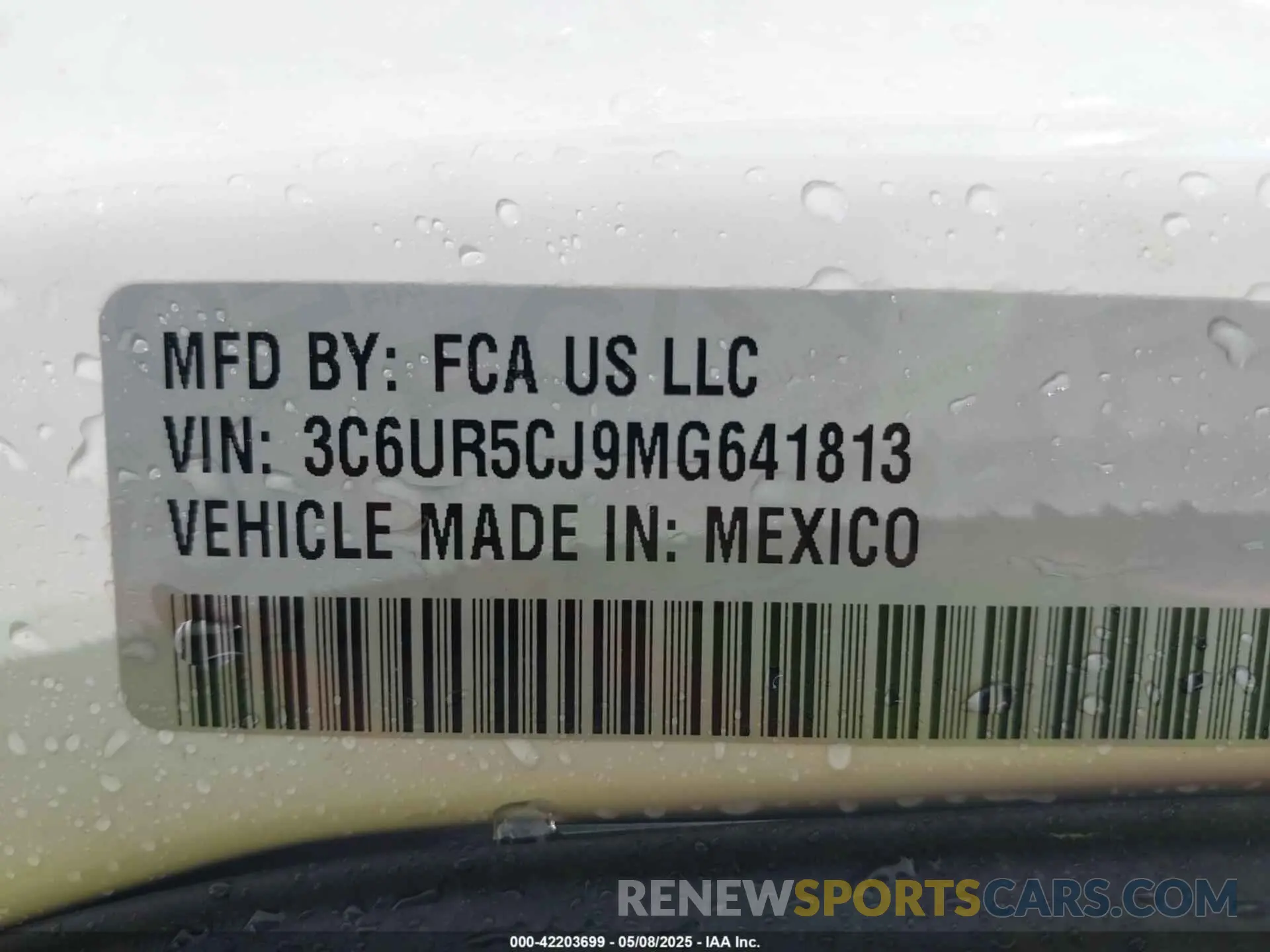 9 fotografías del automóvil dañado 3C6UR5CJ9MG641813 RAM 2500 2021