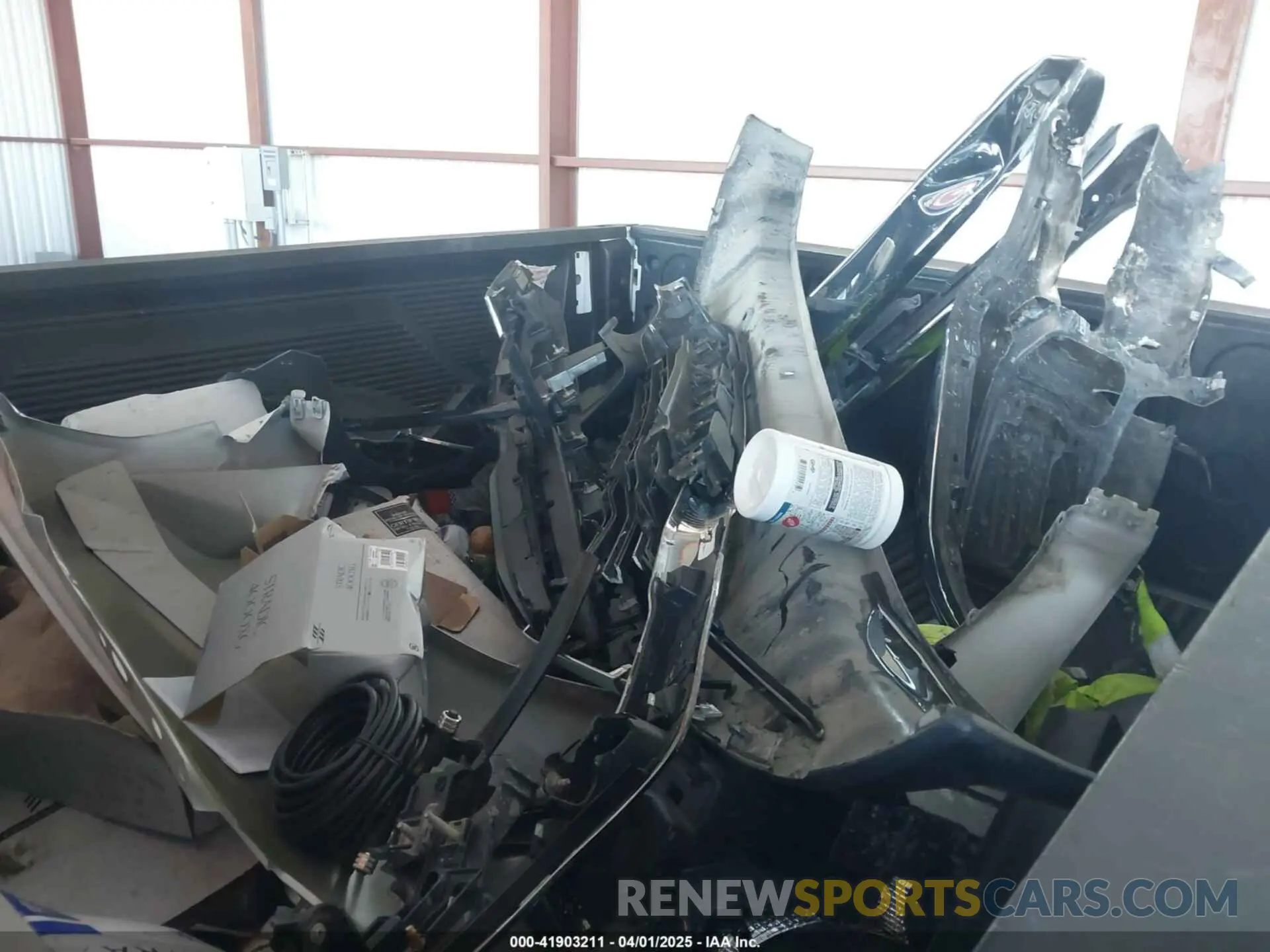 12 fotografías del automóvil dañado 3C6UR5DL0MG653459 RAM 2500 2021