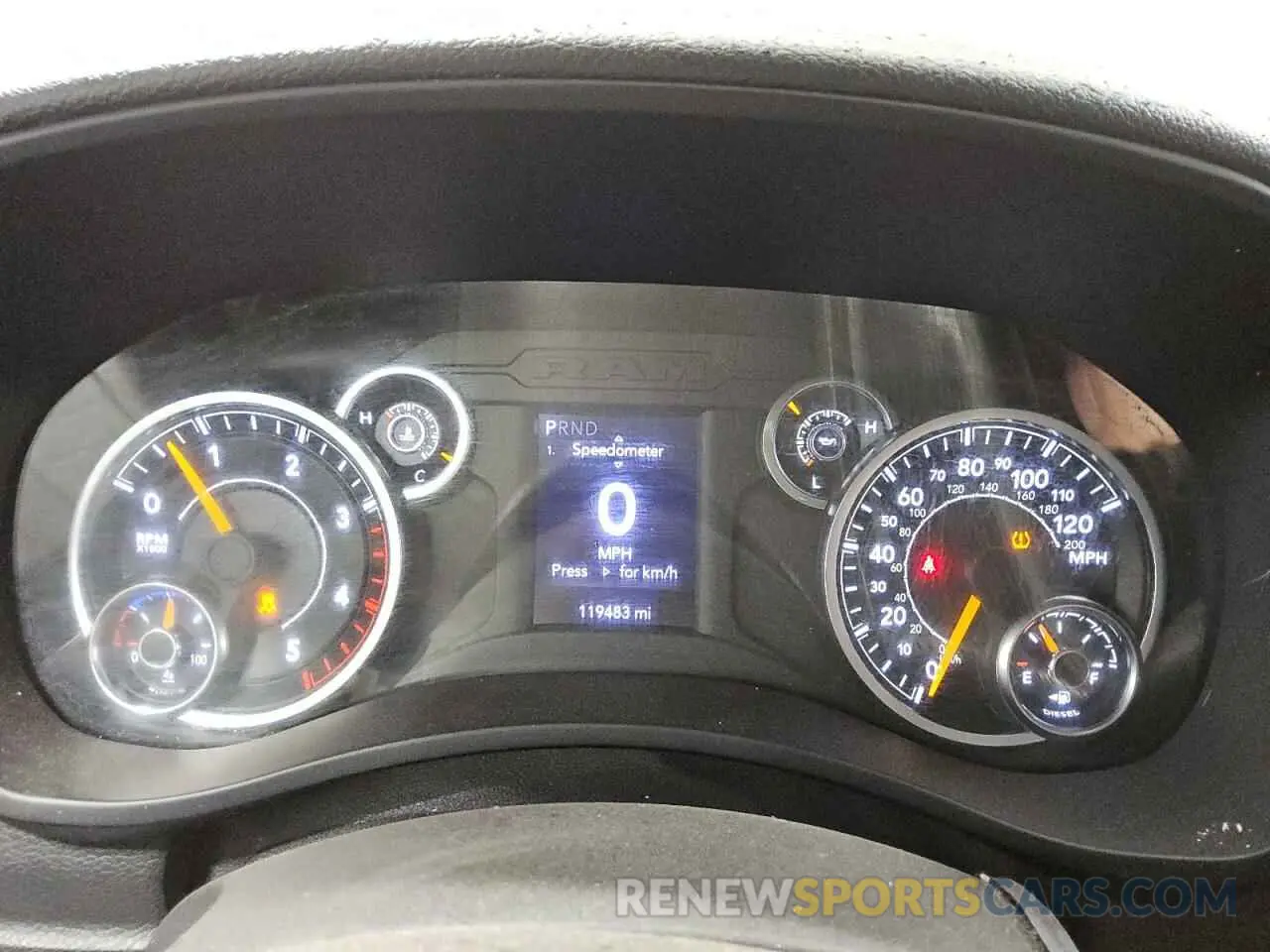 9 fotografías del automóvil dañado 3C6UR5DL7MG542214 RAM 2500 2021
