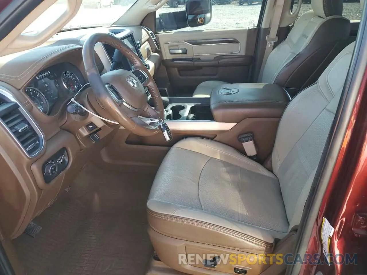 7 fotografías del automóvil dañado 3C6UR5FL4MG631655 RAM 2500 2021