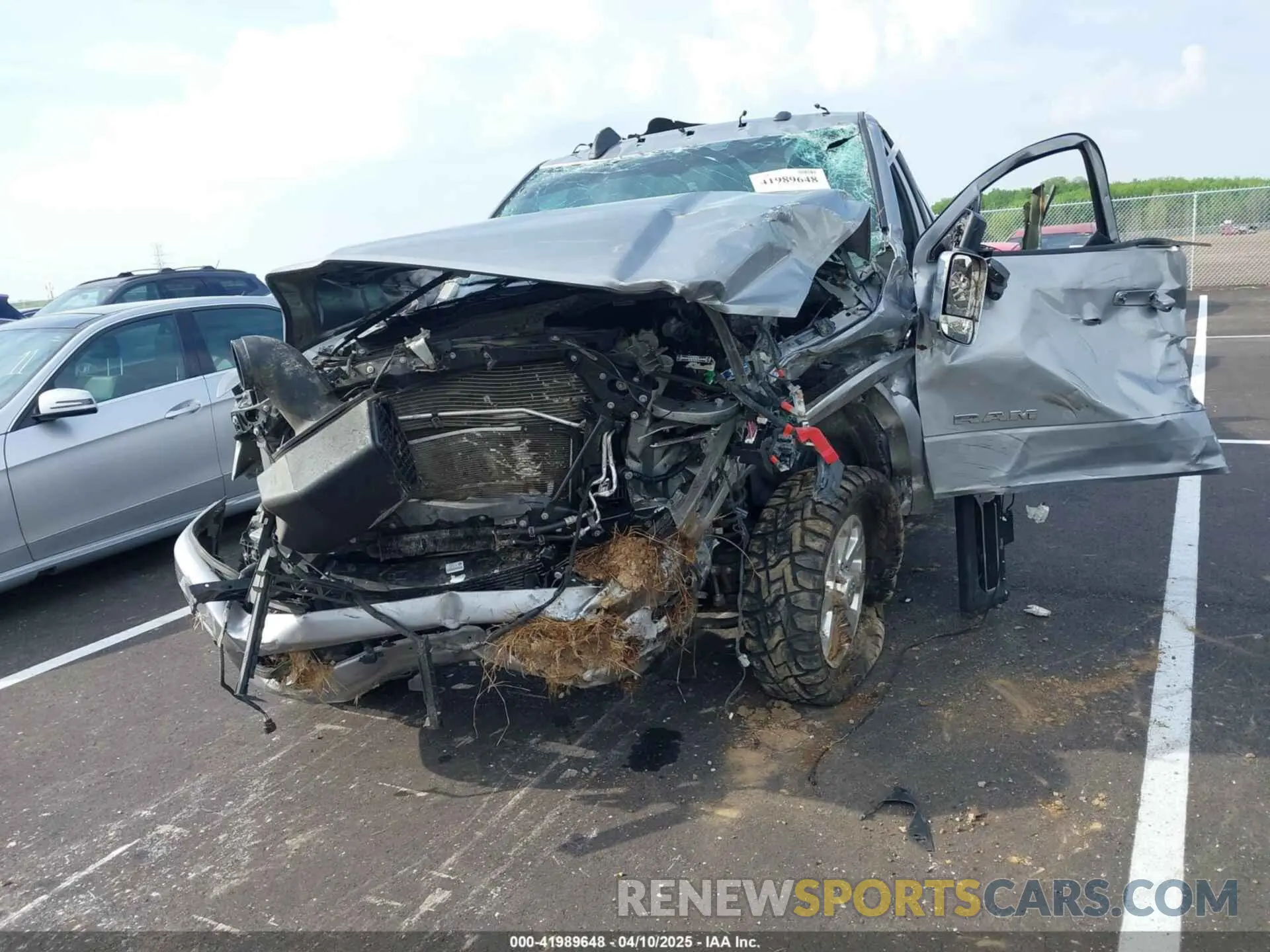 6 fotografías del automóvil dañado 3C6UR5FL5MG516837 RAM 2500 2021