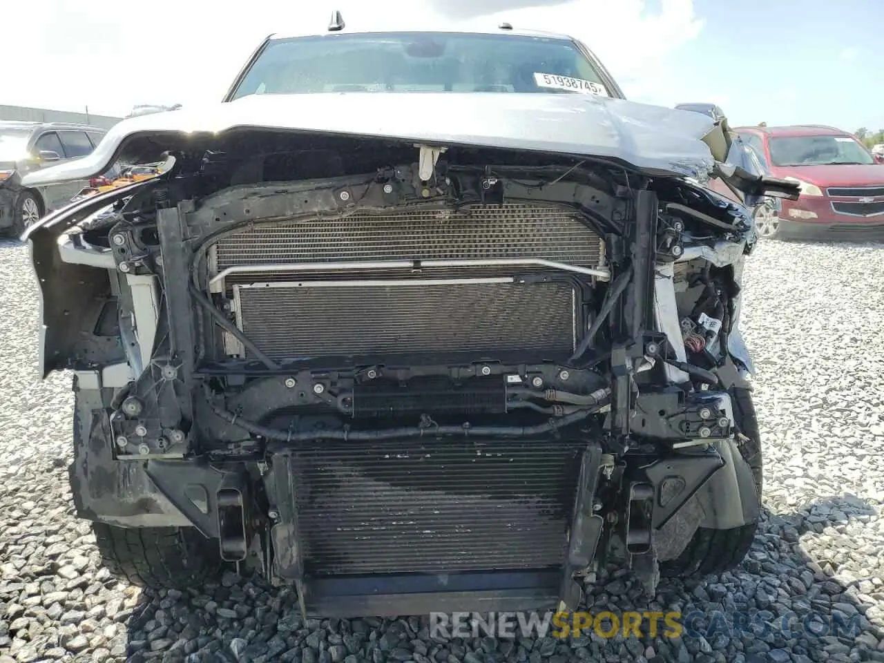 5 fotografías del automóvil dañado 3C6UR5FL8MG675819 RAM 2500 2021