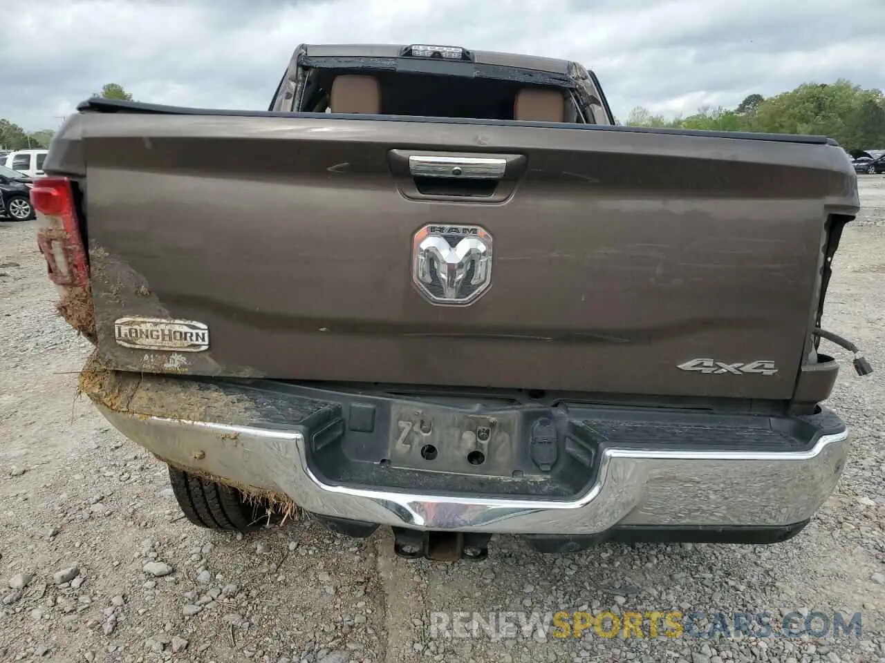 6 fotografías del automóvil dañado 3C6UR5GL6MG624236 RAM 2500 2021