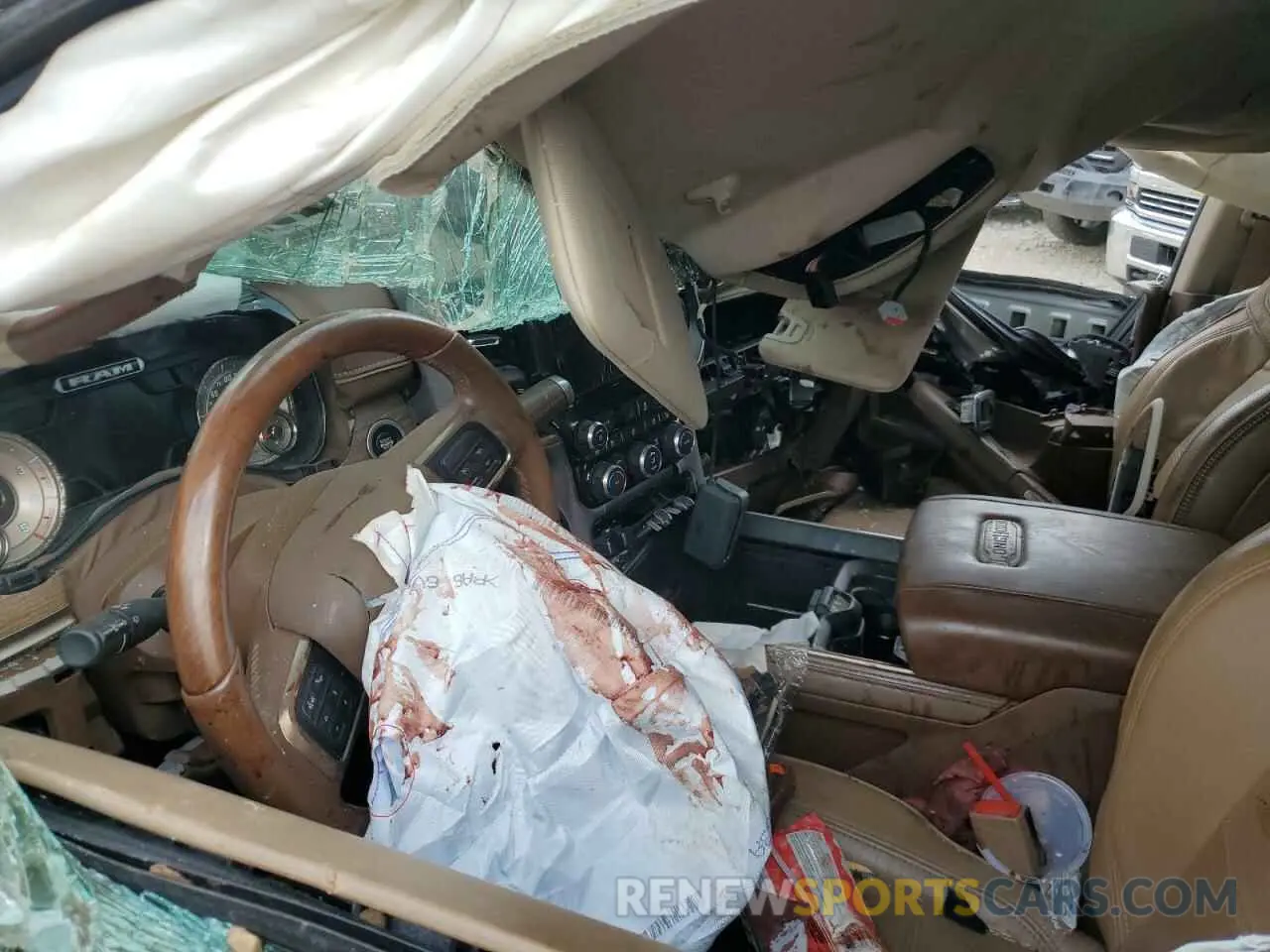 7 fotografías del automóvil dañado 3C6UR5GL6MG624236 RAM 2500 2021