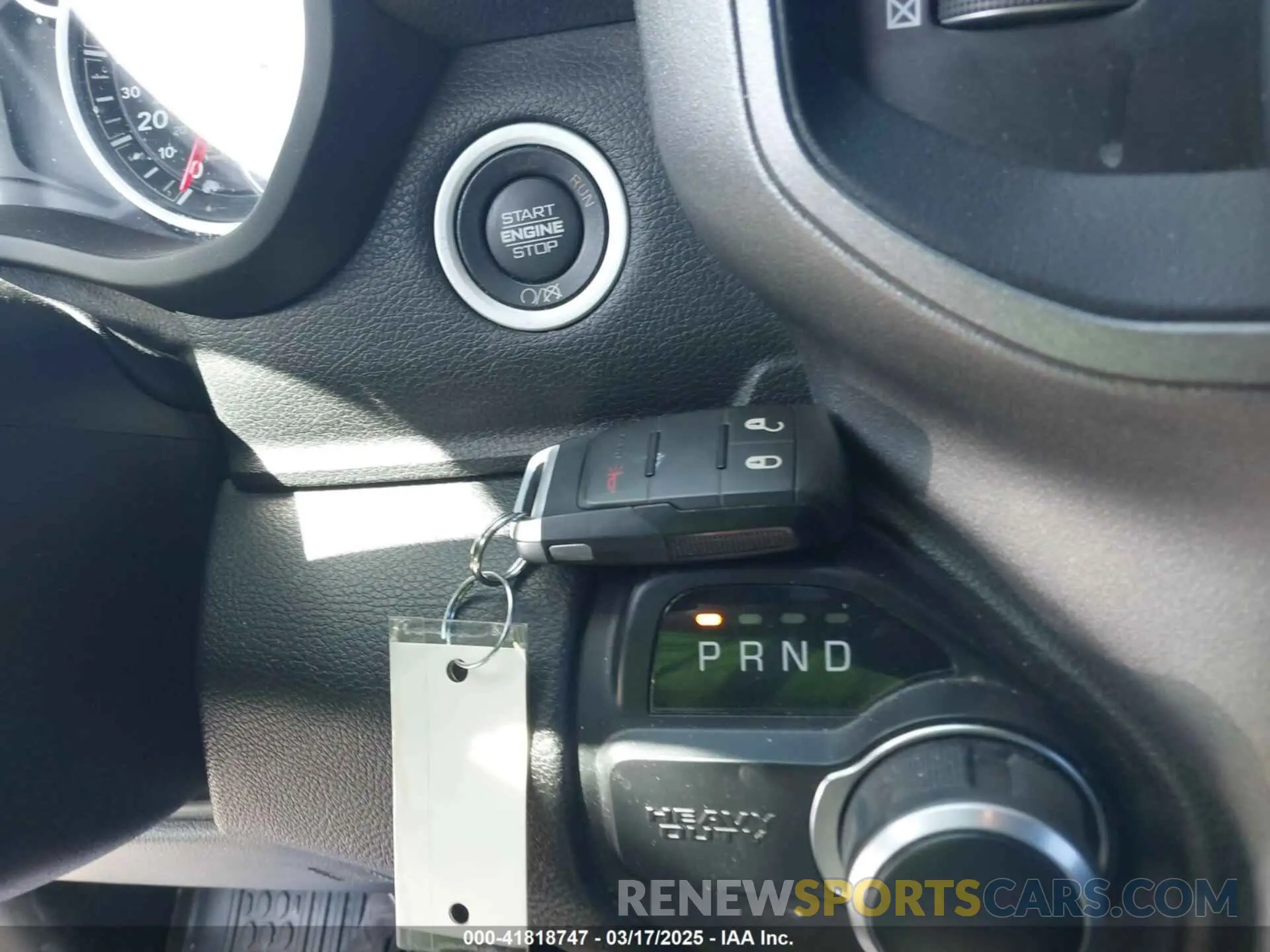 11 fotografías del automóvil dañado 3C6UR5HJ5MG606694 RAM 2500 2021