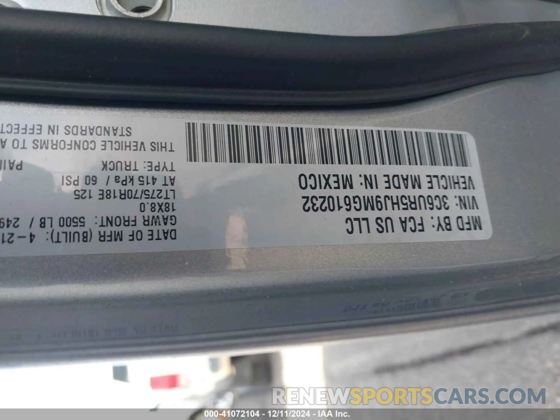 9 fotografías del automóvil dañado 3C6UR5HJ9MG610232 RAM 2500 2021