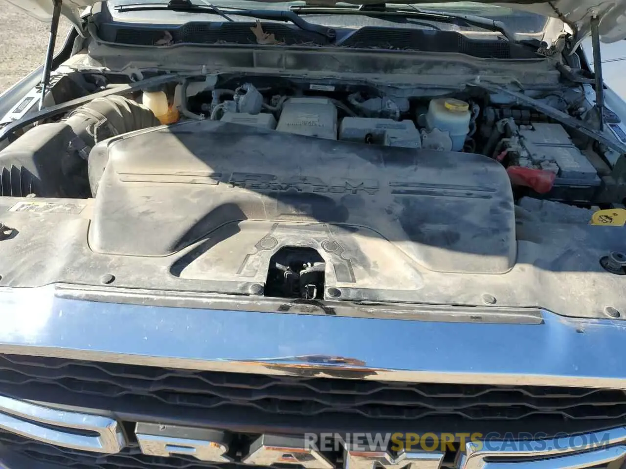 11 fotografías del automóvil dañado 3C6UR5HLXMG532657 RAM 2500 2021