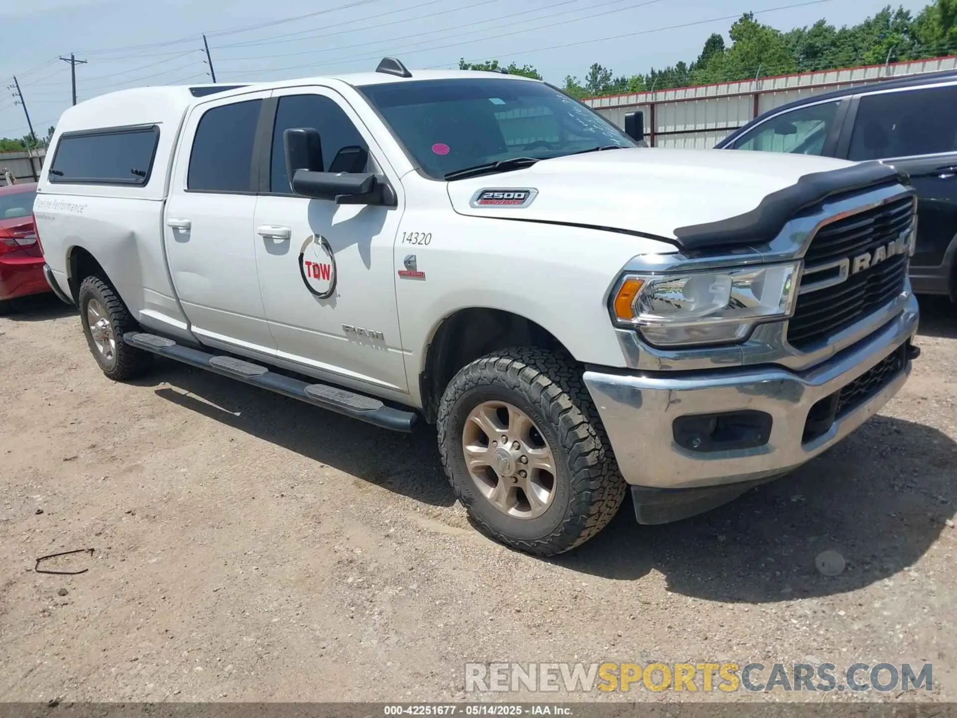 1 fotografías del automóvil dañado 3C6UR5JL1MG652017 RAM 2500 2021