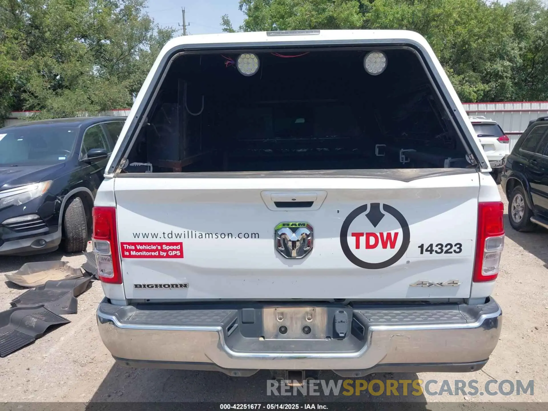 17 fotografías del automóvil dañado 3C6UR5JL1MG652017 RAM 2500 2021