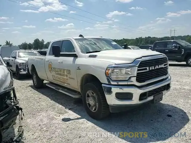 12 fotografías del automóvil dañado 3C6UR5JL2MG554761 RAM 2500 2021