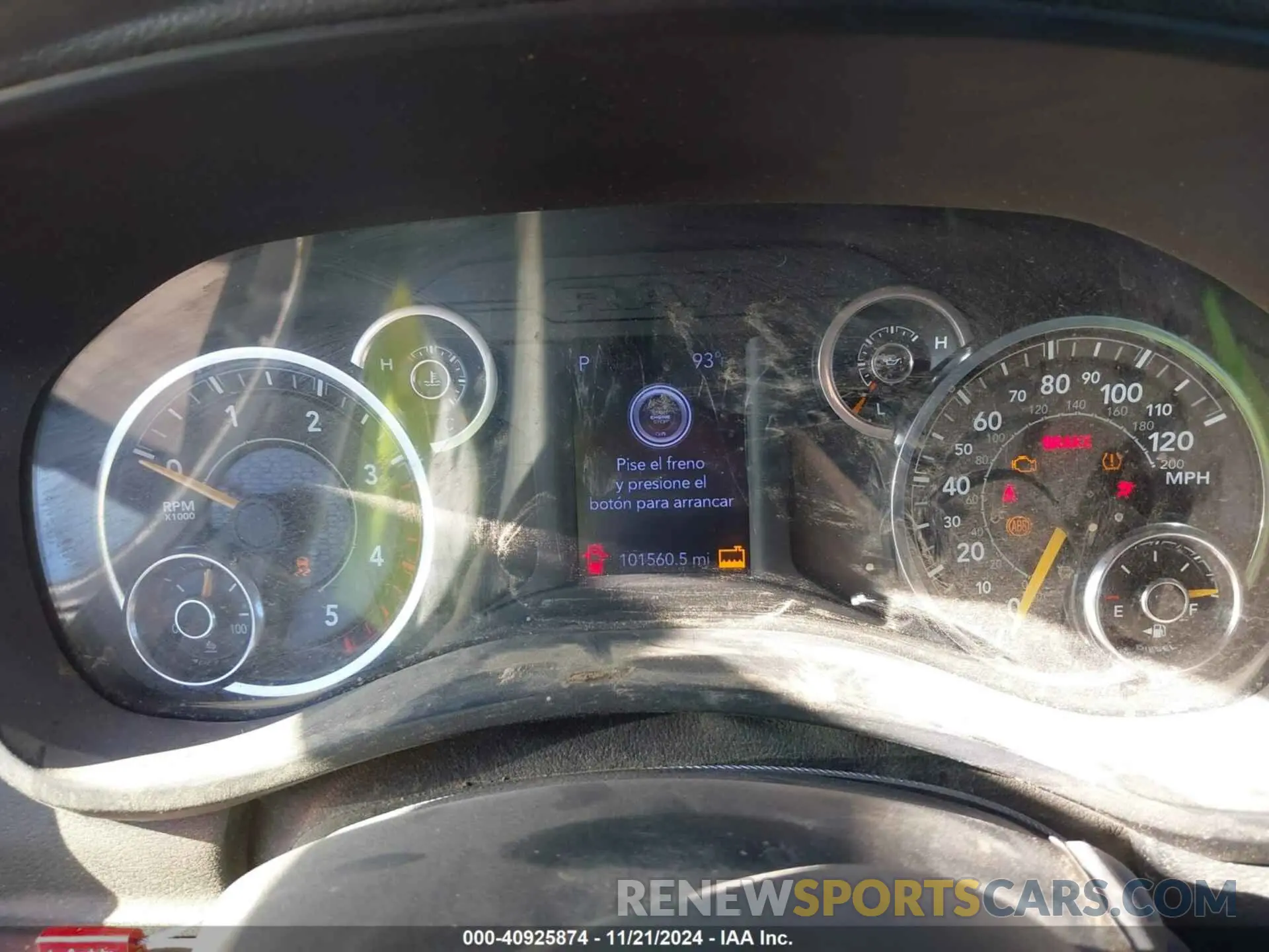 7 fotografías del automóvil dañado 3C6UR5JL6MG542354 RAM 2500 2021