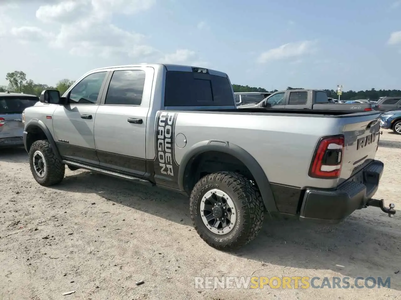 2 fotografías del automóvil dañado 3C6TR5EJ3NG369009 RAM 2500 2022