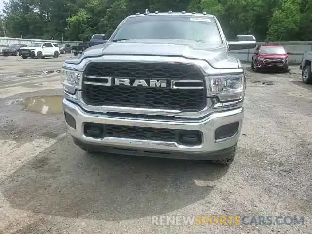 13 fotografías del automóvil dañado 3C6UR5CJ2NG108459 RAM 2500 2022