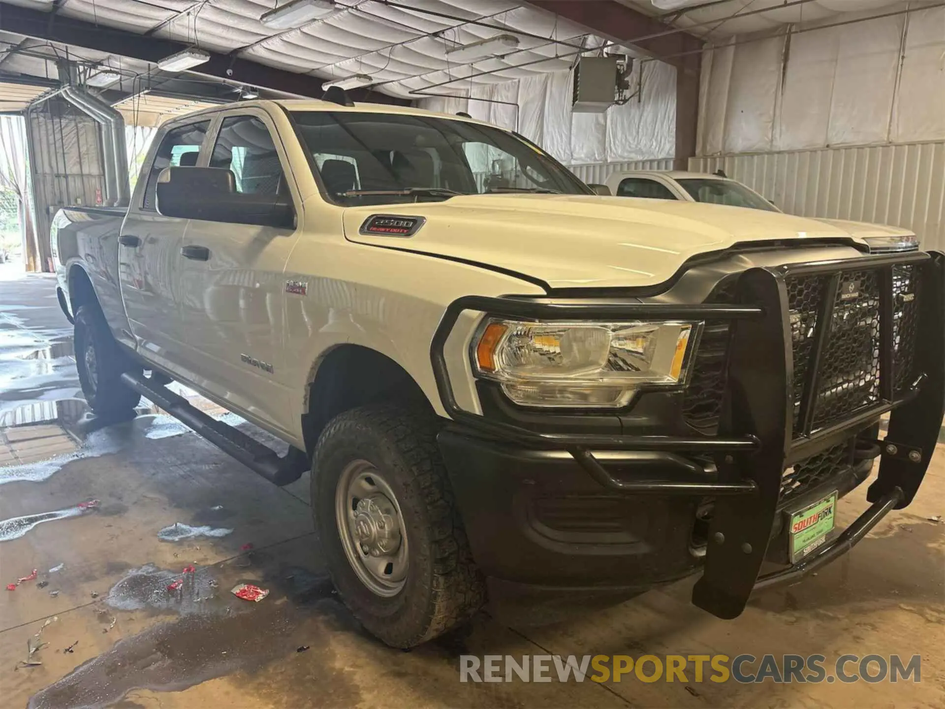 11 fotografías del automóvil dañado 3C6UR5CJ3NG322473 RAM 2500 2022