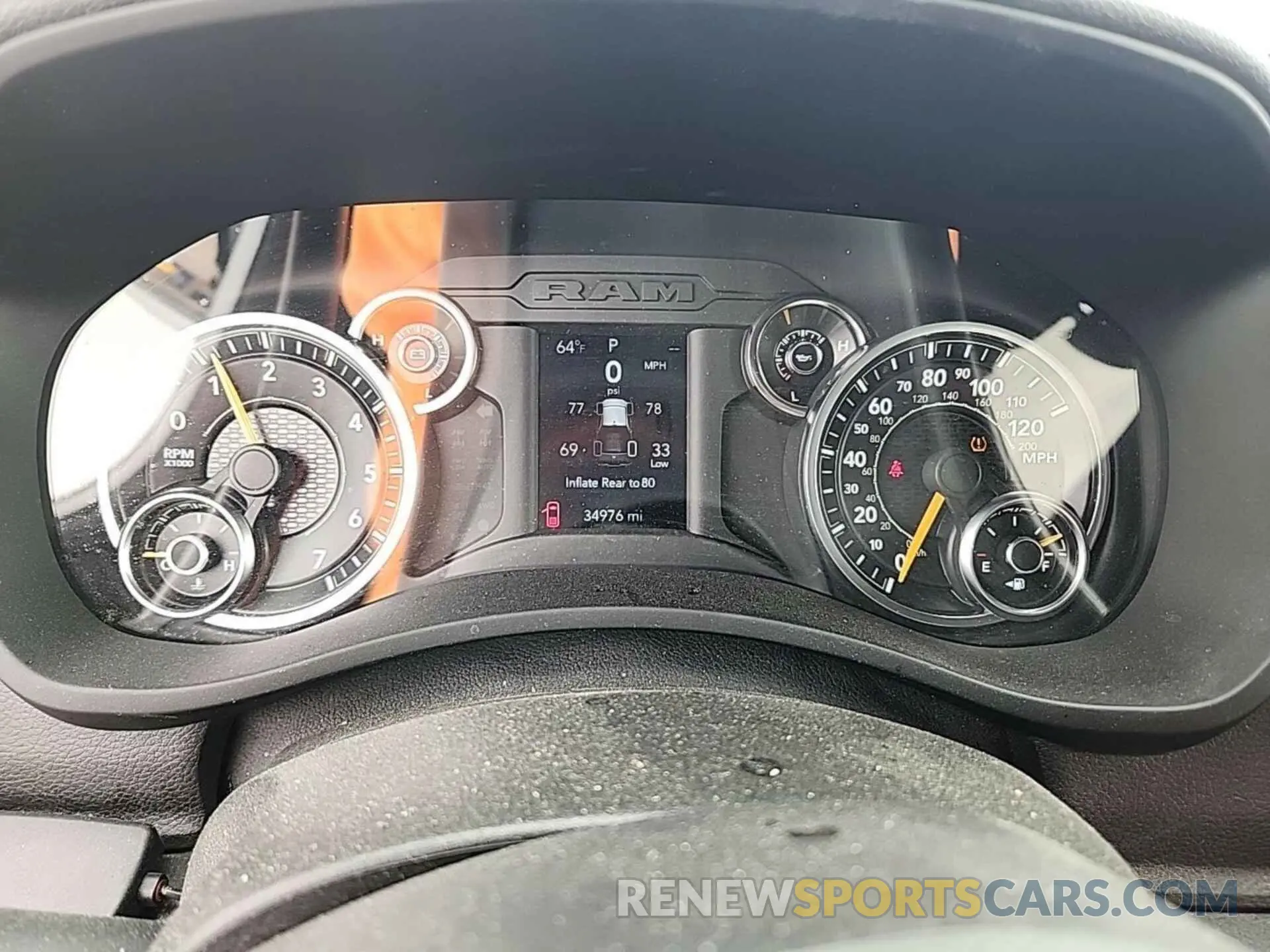 6 fotografías del automóvil dañado 3C6UR5CJ3NG322473 RAM 2500 2022