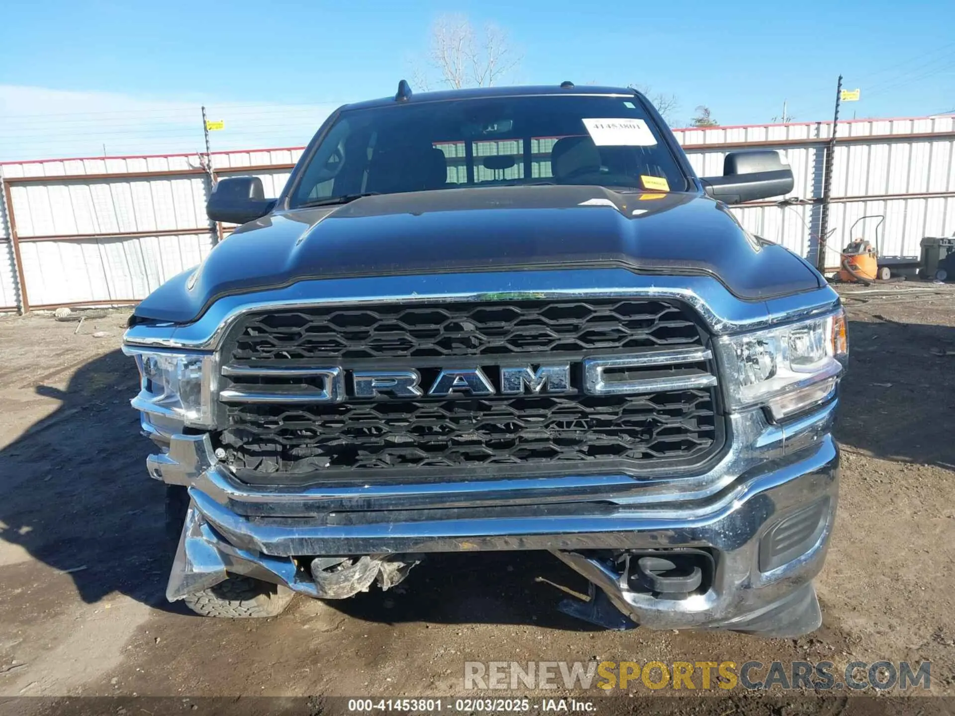 12 fotografías del automóvil dañado 3C6UR5CJ5NG281375 RAM 2500 2022