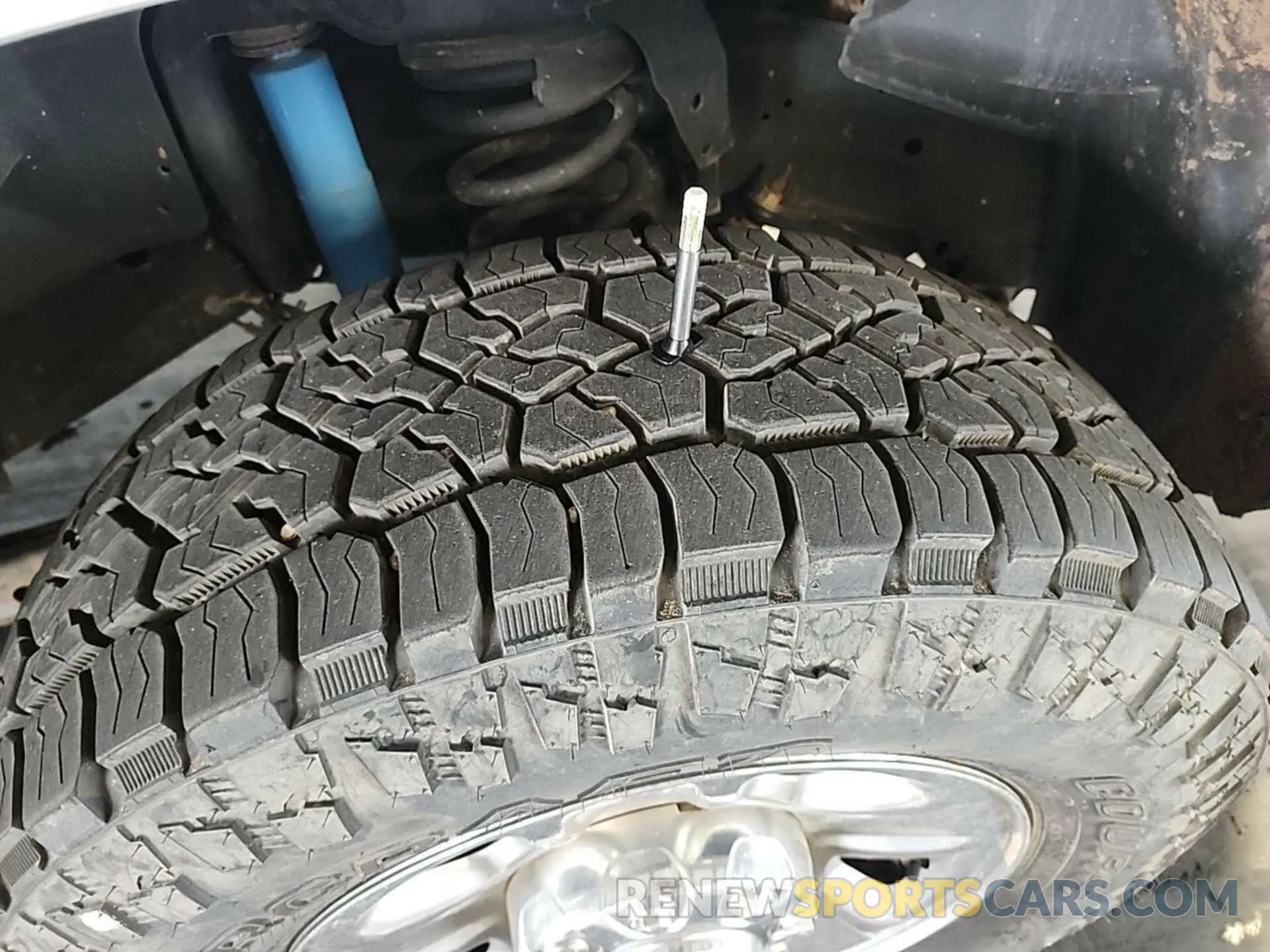 16 fotografías del automóvil dañado 3C6UR5CJ5NG320823 RAM 2500 2022