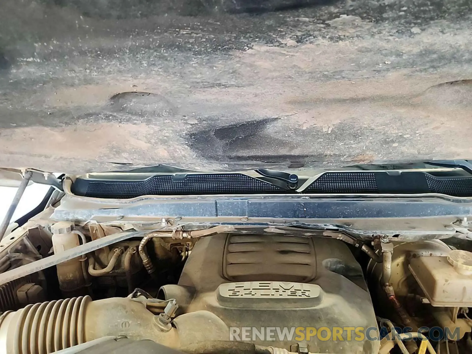 20 fotografías del automóvil dañado 3C6UR5CJ5NG320823 RAM 2500 2022