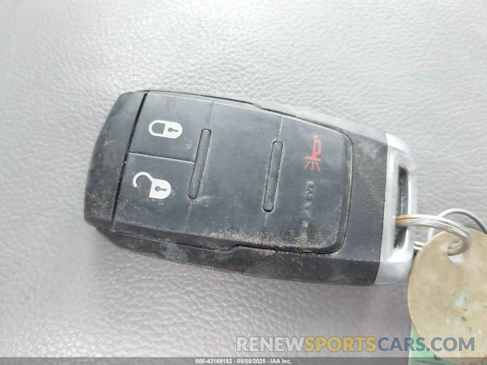 11 fotografías del automóvil dañado 3C6UR5CJ7NG439487 RAM 2500 2022