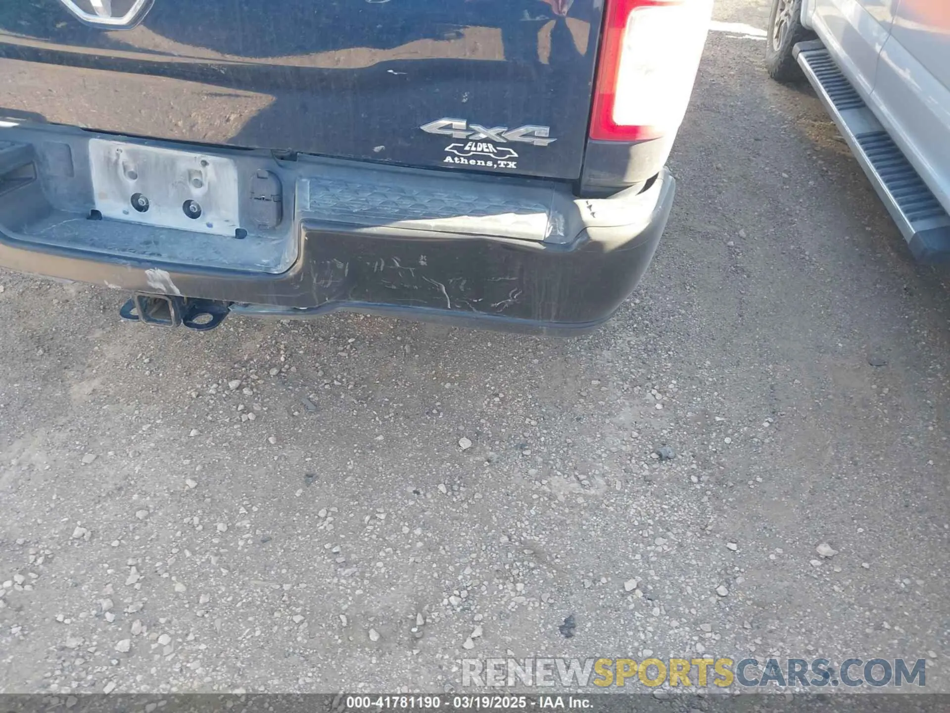 6 fotografías del automóvil dañado 3C6UR5CJ9NG370754 RAM 2500 2022