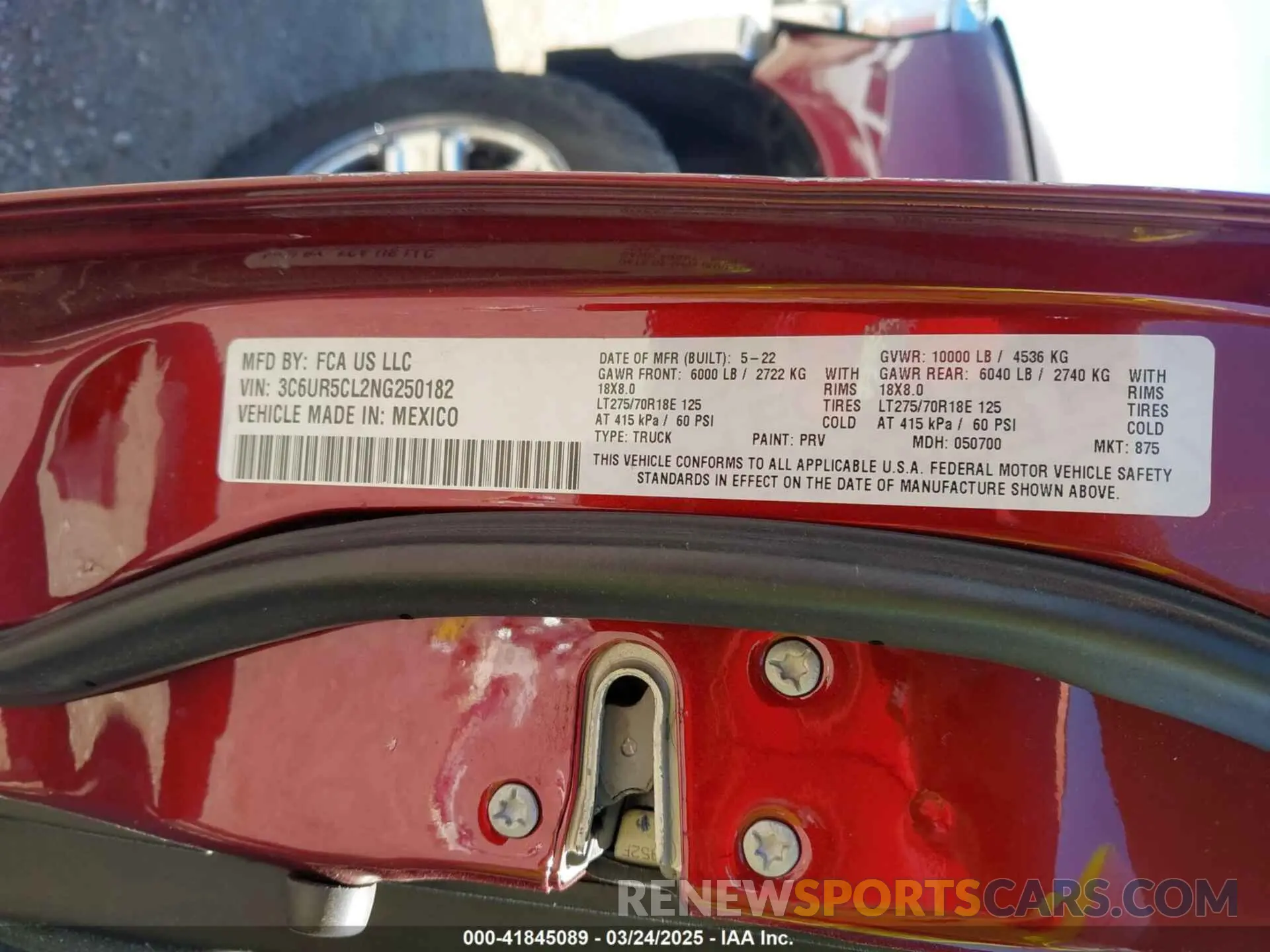 9 fotografías del automóvil dañado 3C6UR5CL2NG250182 RAM 2500 2022