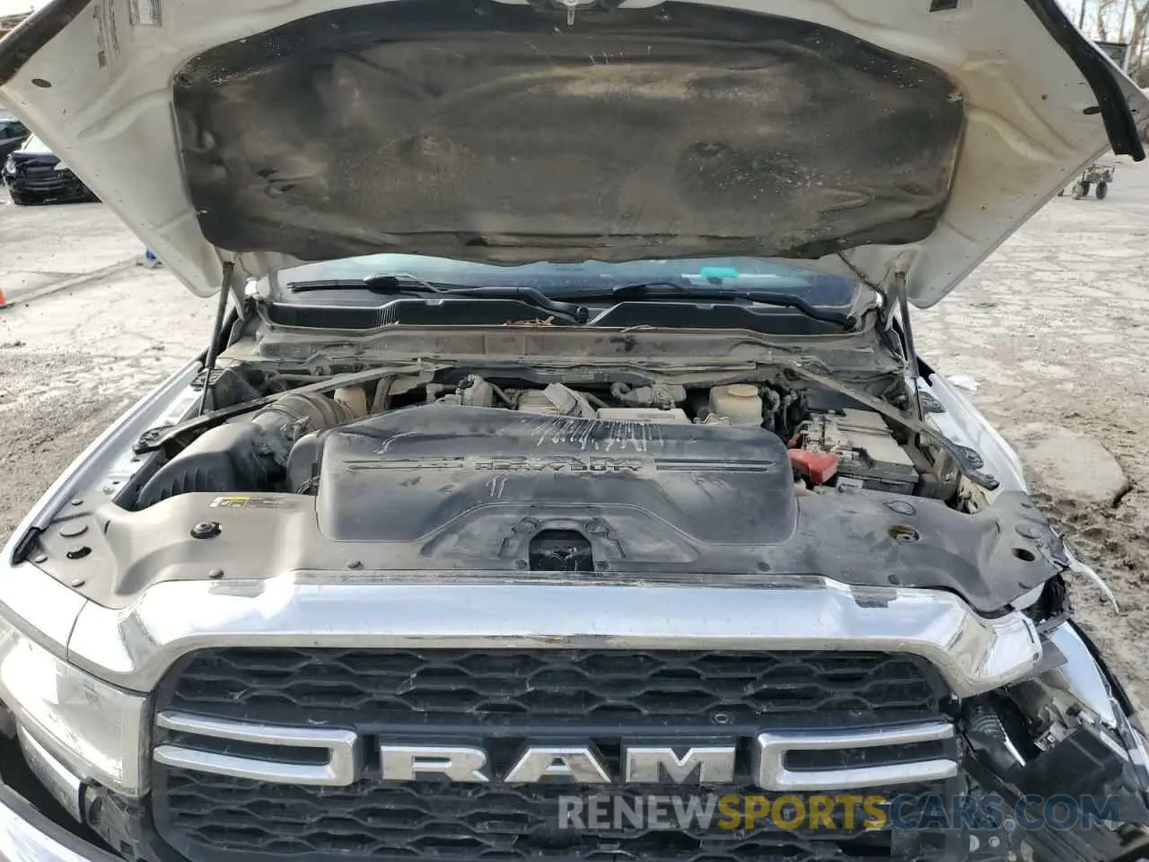 12 fotografías del automóvil dañado 3C6UR5CL3NG130973 RAM 2500 2022