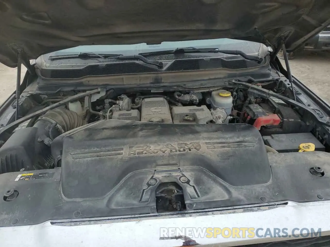 11 fotografías del automóvil dañado 3C6UR5CL3NG220608 RAM 2500 2022