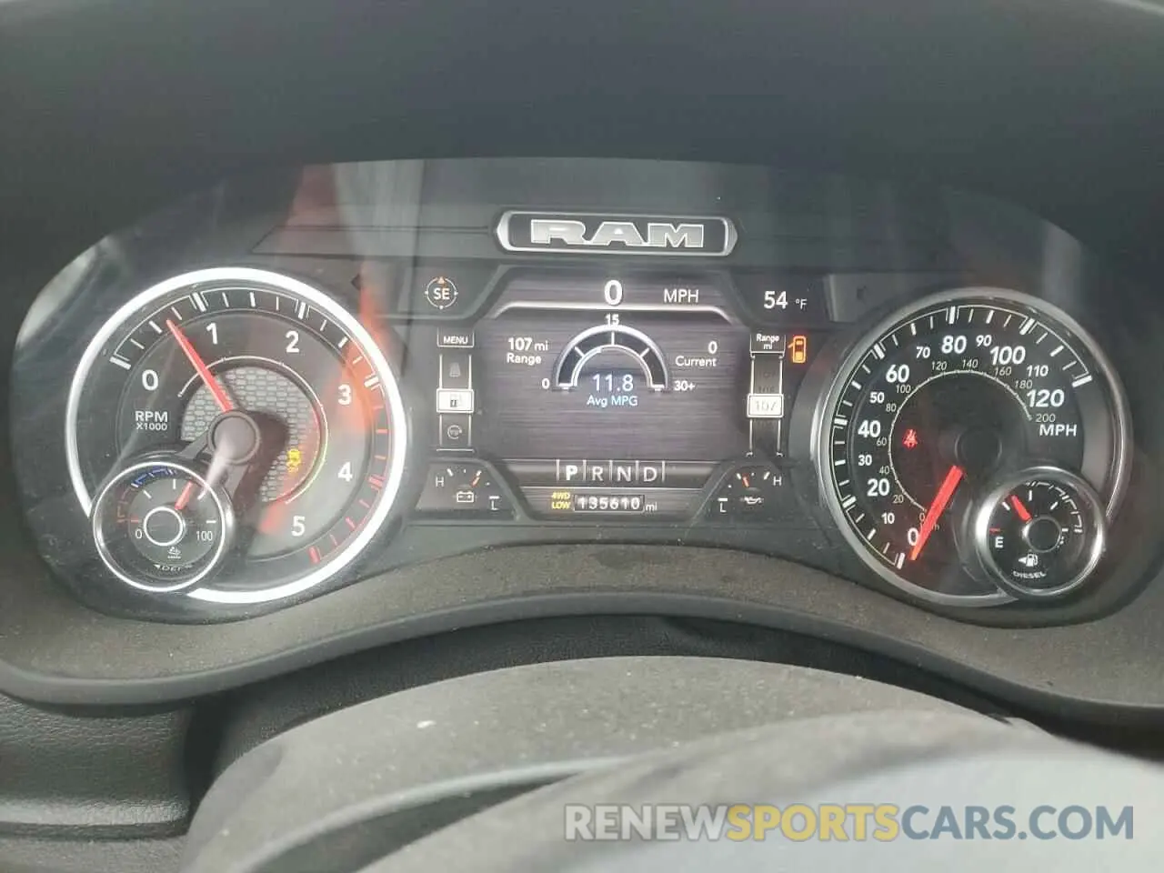 9 fotografías del automóvil dañado 3C6UR5CL3NG220608 RAM 2500 2022