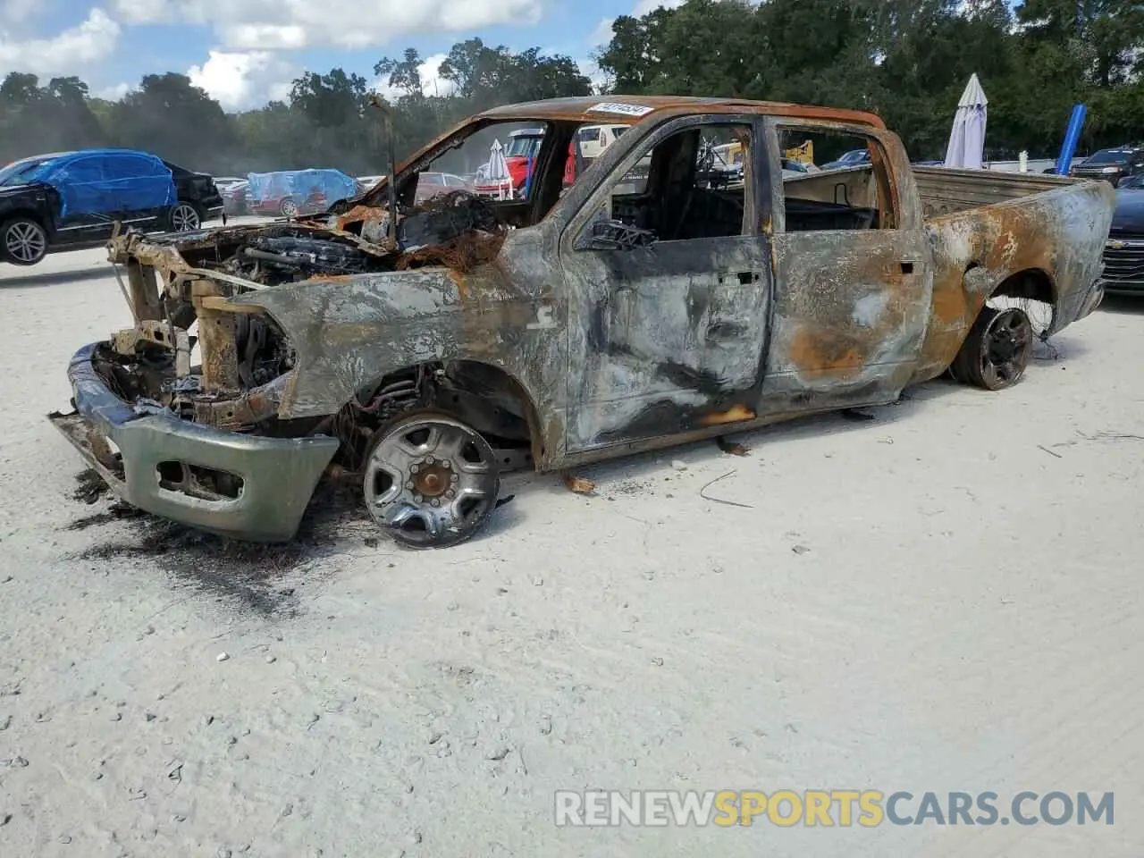 1 fotografías del automóvil dañado 3C6UR5CL7NG401288 RAM 2500 2022