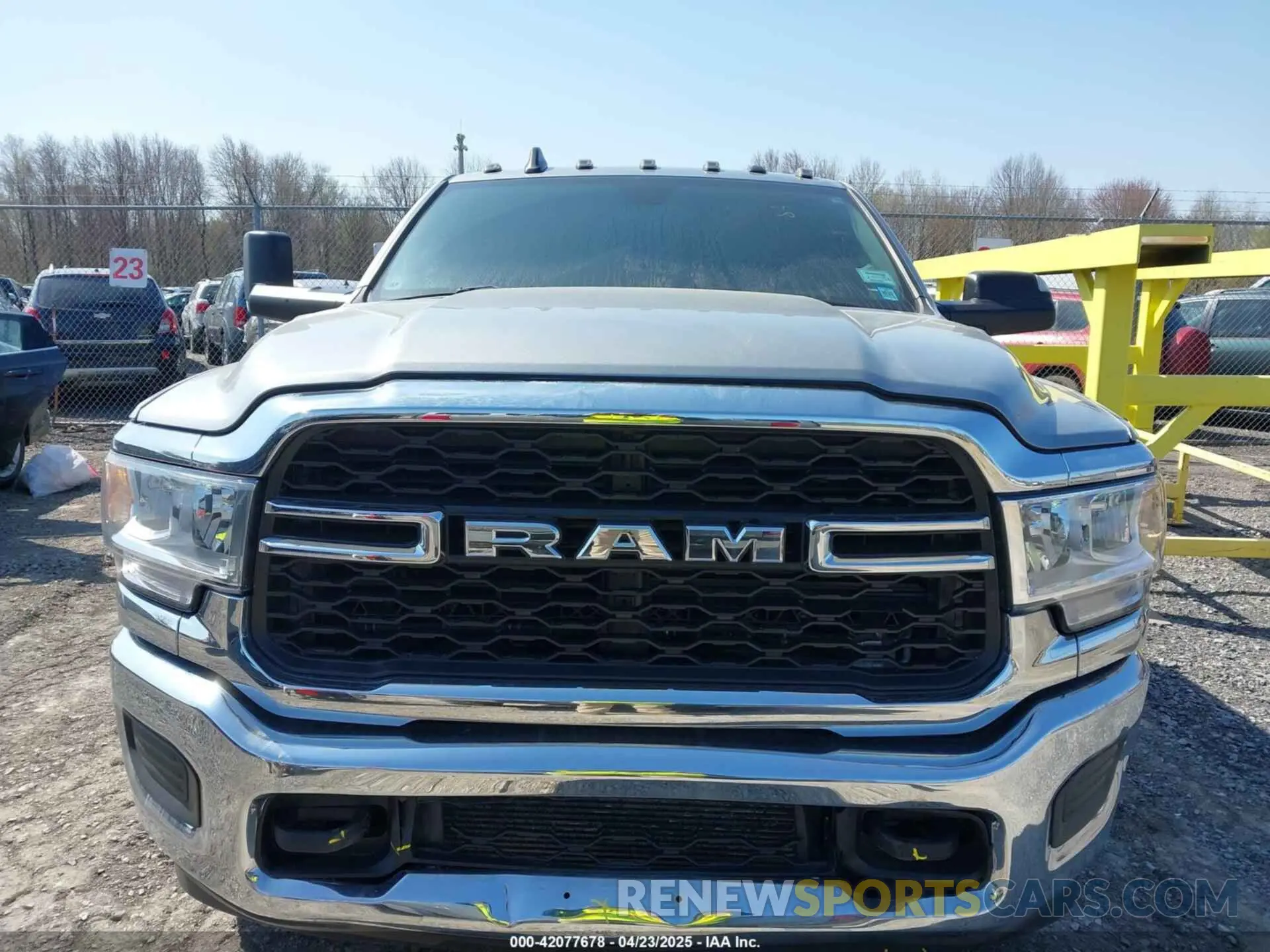 12 fotografías del automóvil dañado 3C6UR5CL8NG280660 RAM 2500 2022