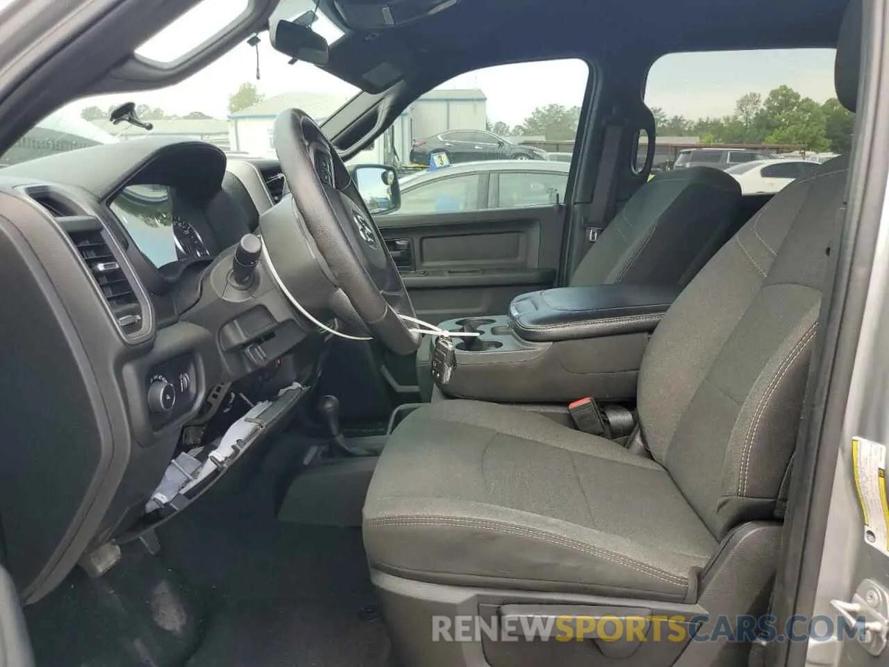 7 fotografías del automóvil dañado 3C6UR5CLXNG221402 RAM 2500 2022