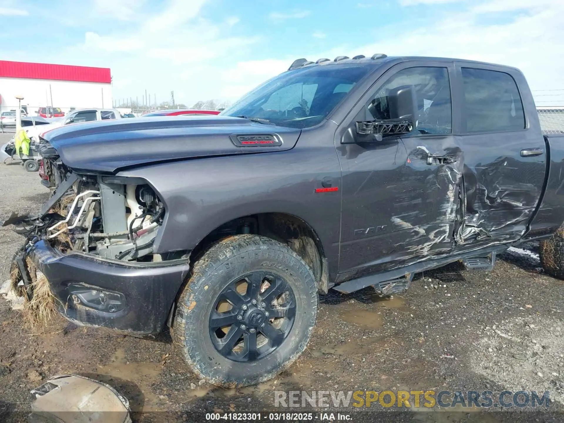 6 fotografías del automóvil dañado 3C6UR5DL2NG167320 RAM 2500 2022